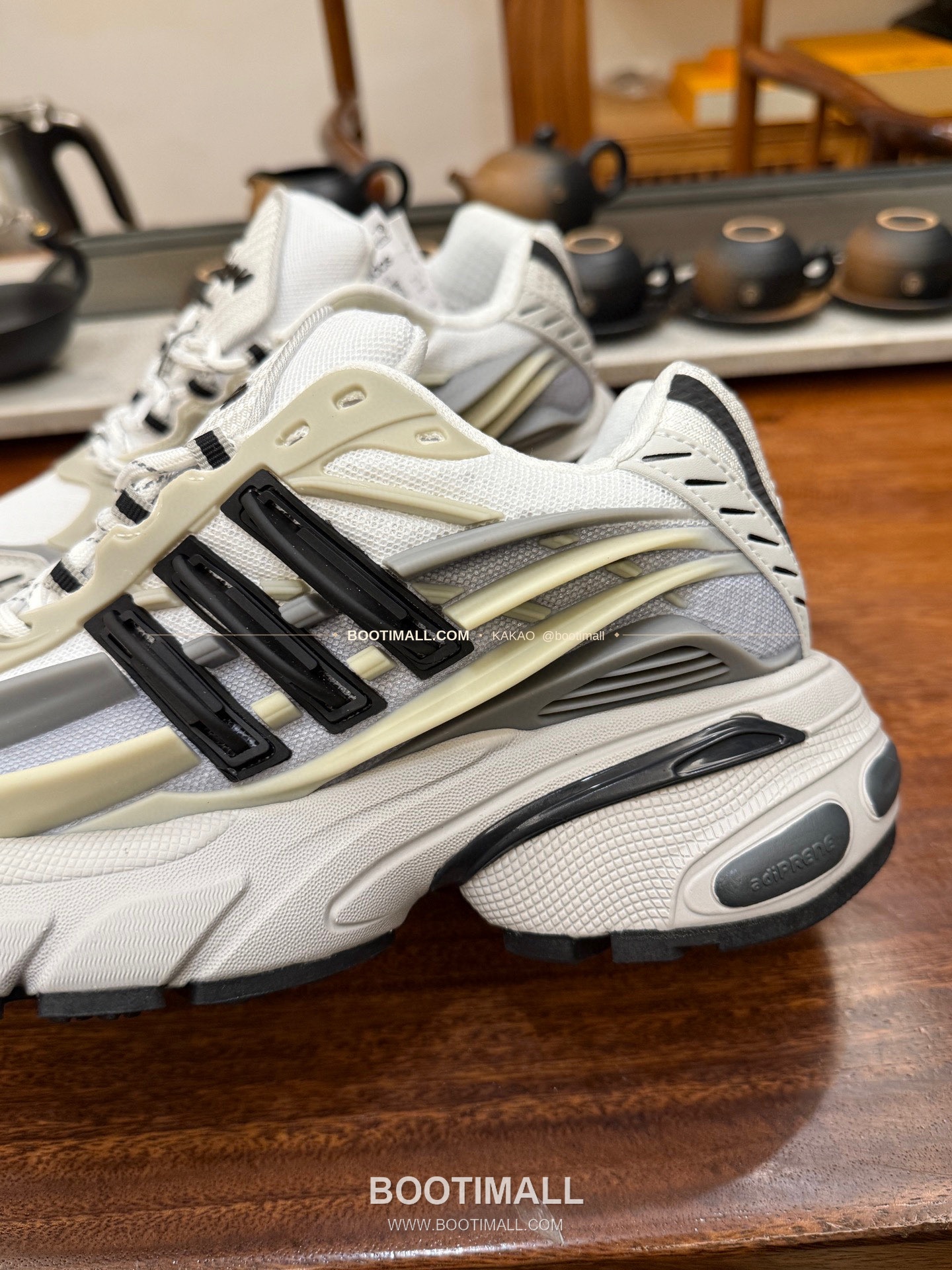 아디다스 2026SS 메쉬 젤리피쉬 로우탑 러닝 스니커즈 Adidas 2026 SS Mesh Jellyfish Low-Top Running Sneakers 8