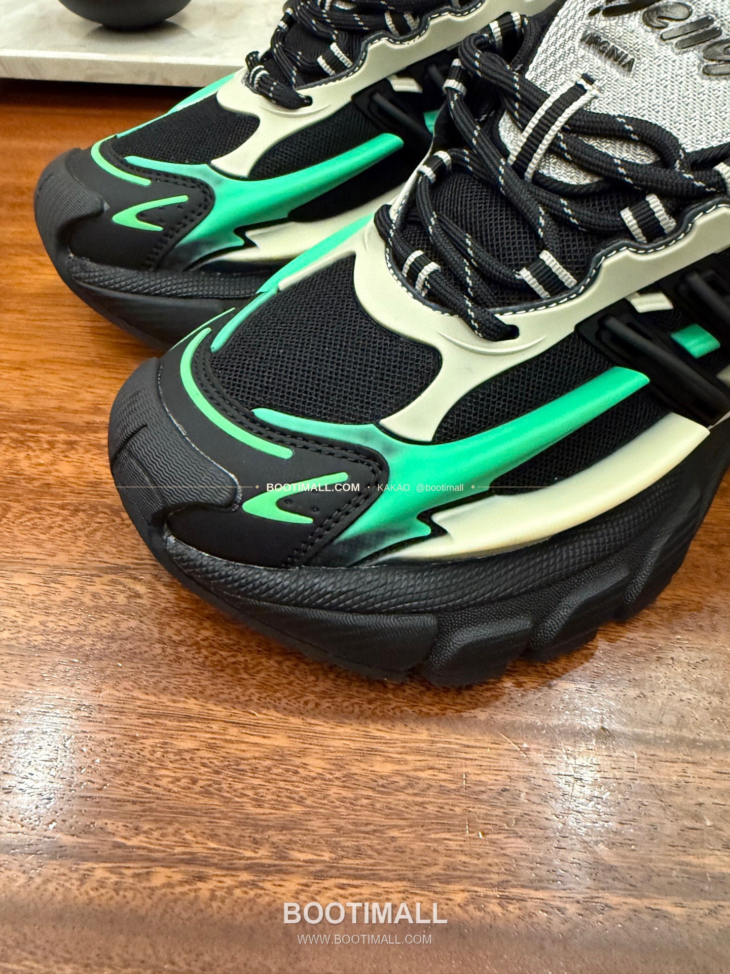 아디다스 2026SS 메쉬 젤리피쉬 로우탑 러닝 스니커즈 Adidas 2026 SS Mesh Jellyfish Low-Top Running Sneakers 7