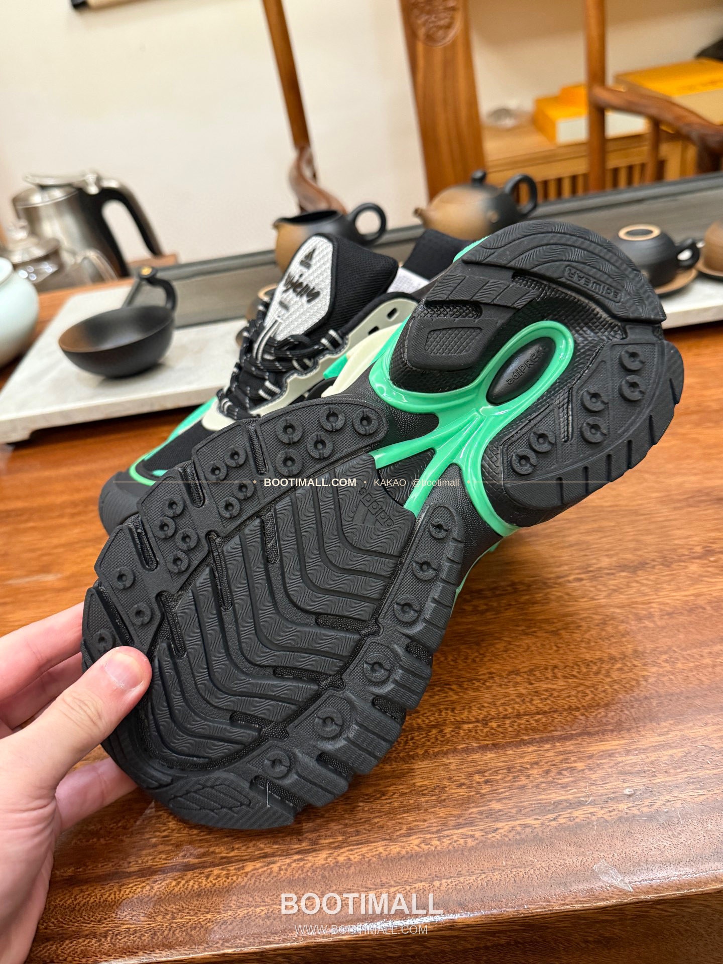 아디다스 2026SS 메쉬 젤리피쉬 로우탑 러닝 스니커즈 Adidas 2026 SS Mesh Jellyfish Low-Top Running Sneakers 9