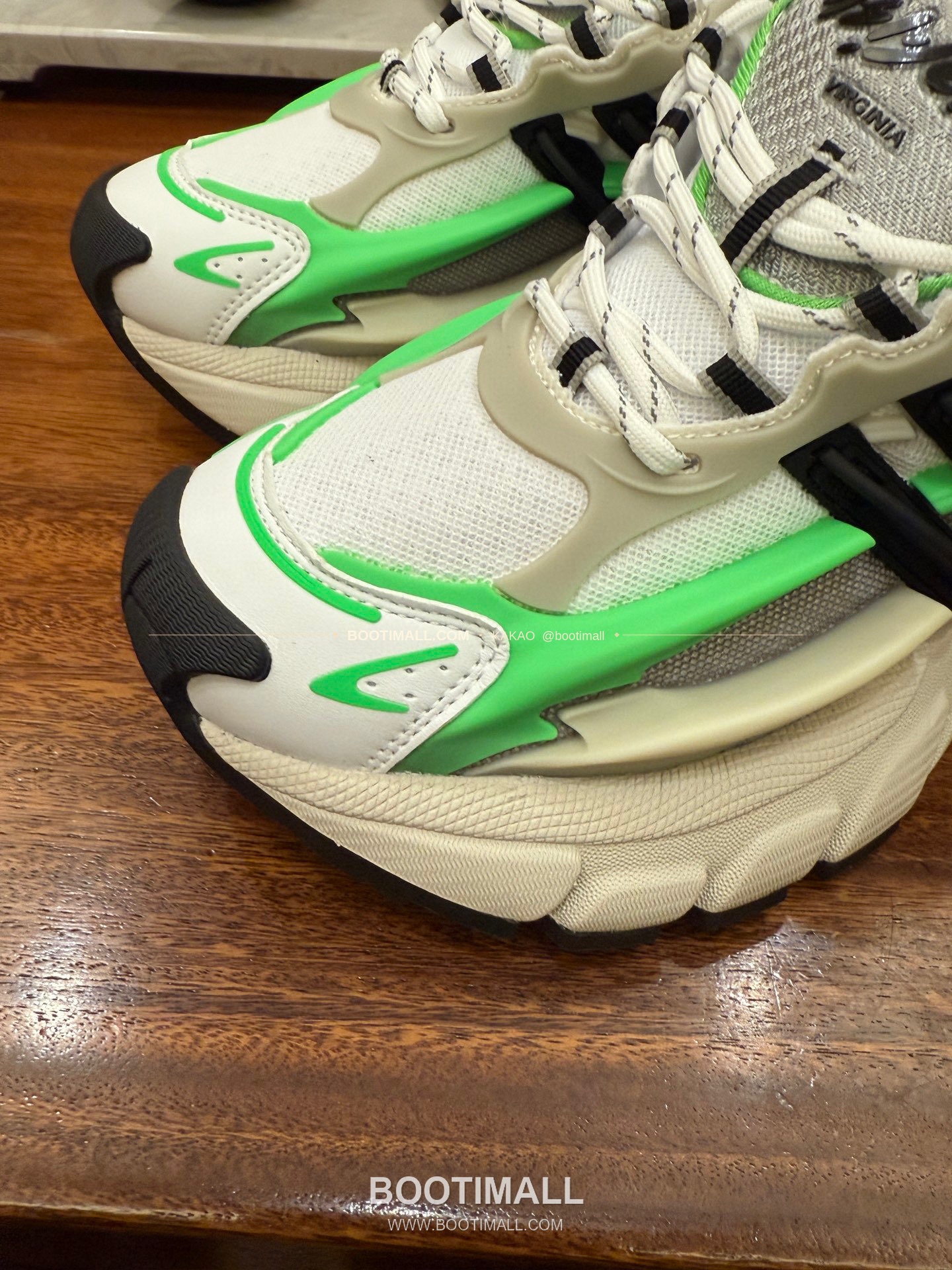 아디다스 2026SS 메쉬 젤리피쉬 로우탑 러닝 스니커즈 Adidas 2026 SS Mesh Jellyfish Low-Top Running Sneakers 7