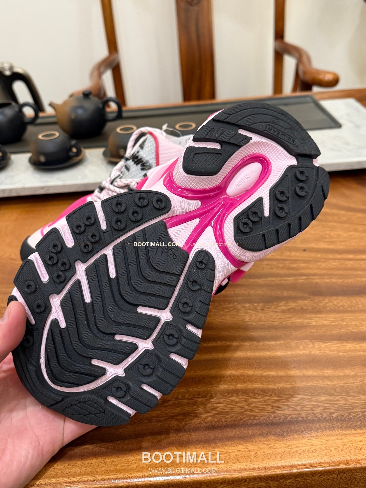 아디다스 2026SS 메쉬 젤리피쉬 로우탑 러닝 스니커즈 Adidas 2026 SS Mesh Jellyfish Low-Top Running Sneakers 9