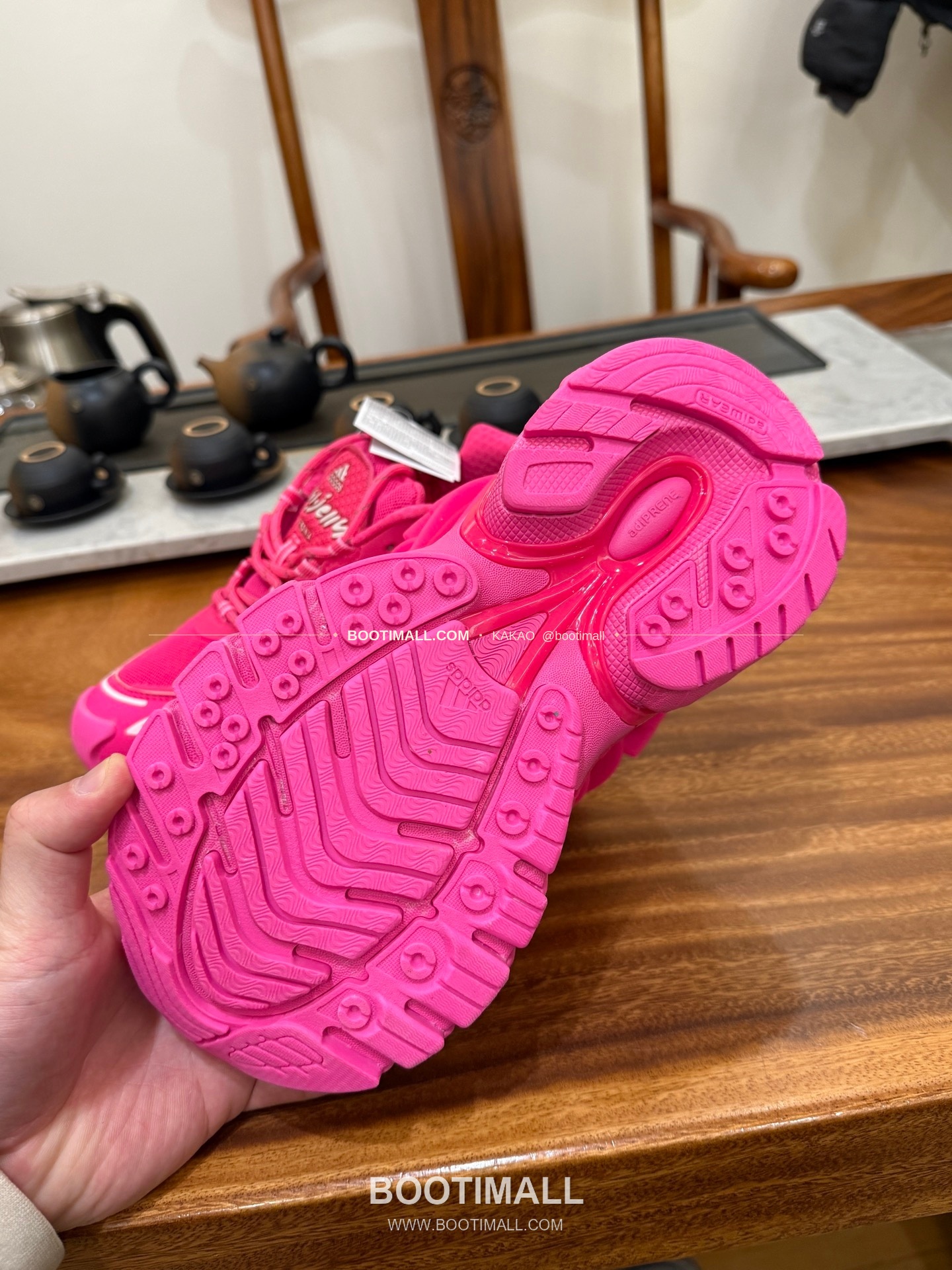 아디다스 2026SS 메쉬 젤리피쉬 로우탑 러닝 스니커즈 Adidas 2026 SS Mesh Jellyfish Low-Top Running Sneakers 9