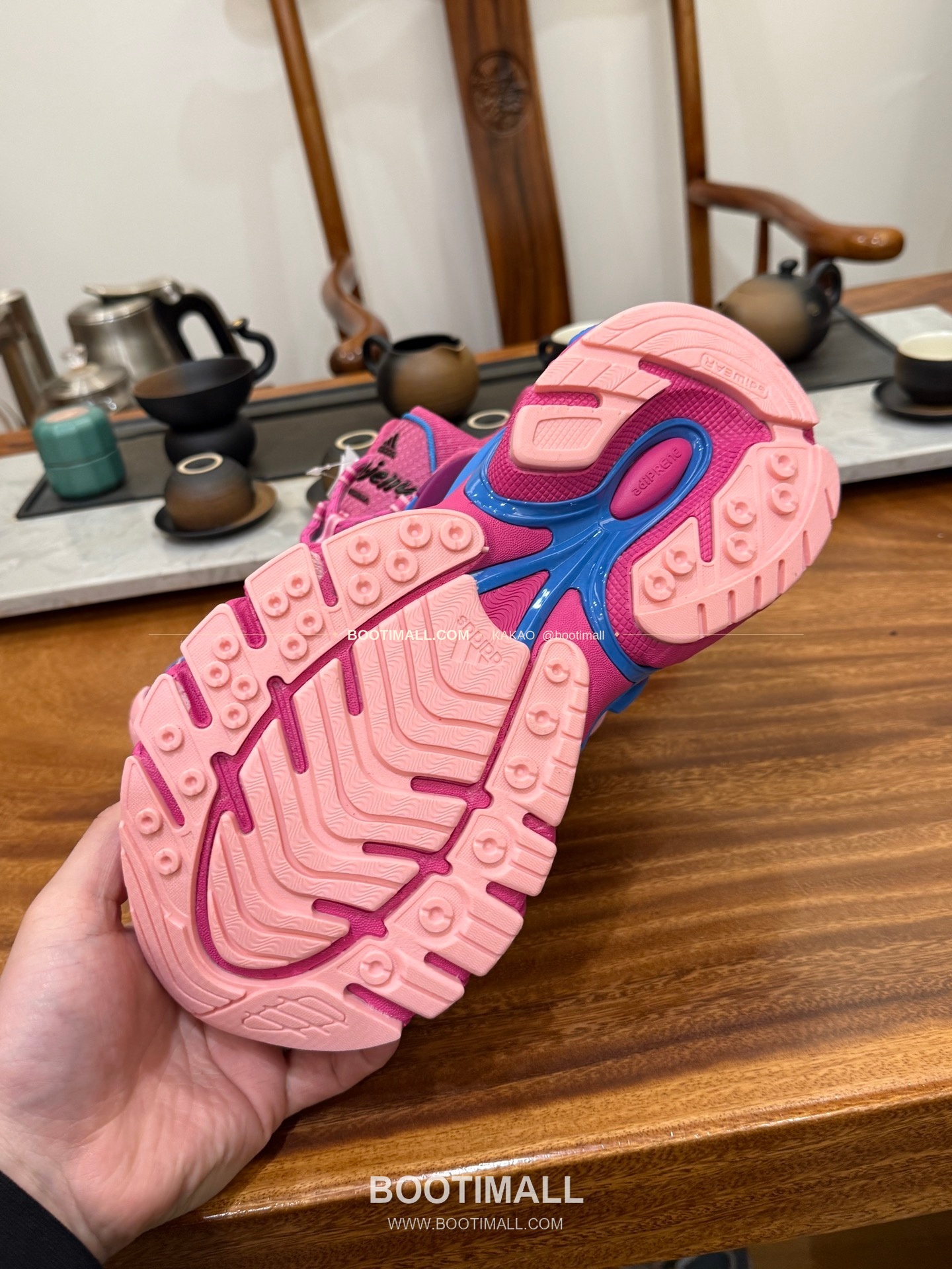 아디다스 2026SS 메쉬 젤리피쉬 로우탑 러닝 스니커즈 Adidas 2026 SS Mesh Jellyfish Low-Top Running Sneakers 9