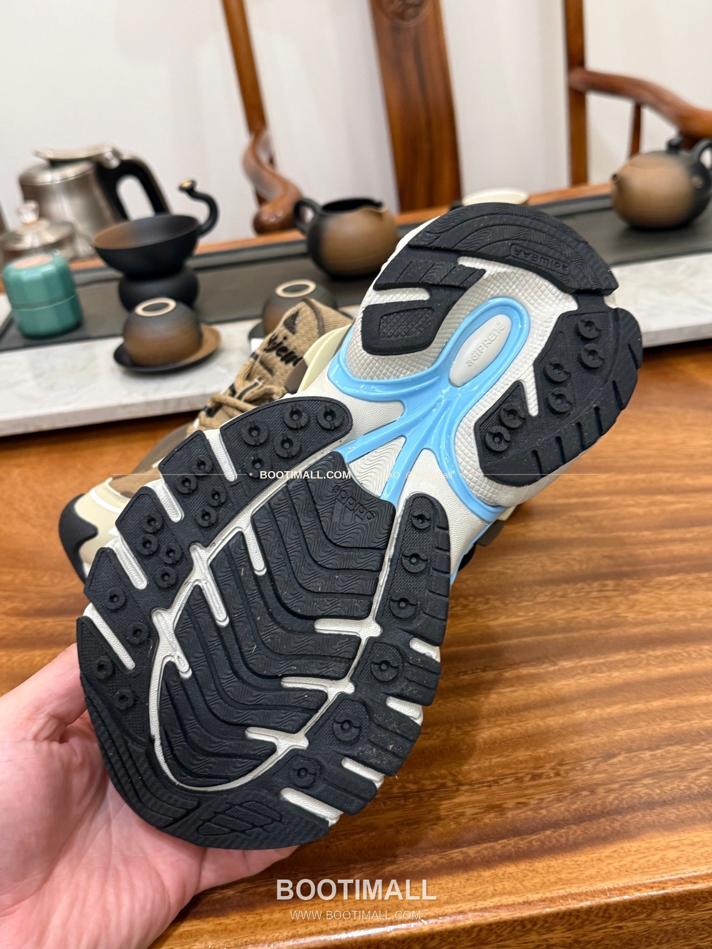 아디다스 2026SS 메쉬 젤리피쉬 로우탑 러닝 스니커즈 Adidas 2026 SS Mesh Jellyfish Low-Top Running Sneakers 9