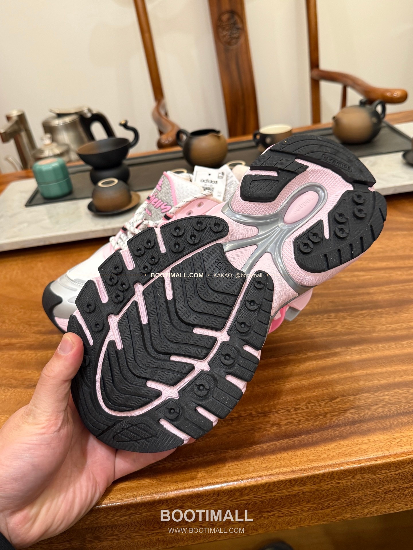 아디다스 2026SS 메쉬 젤리피쉬 로우탑 러닝 스니커즈 Adidas 2026 SS Mesh Jellyfish Low-Top Running Sneakers 9