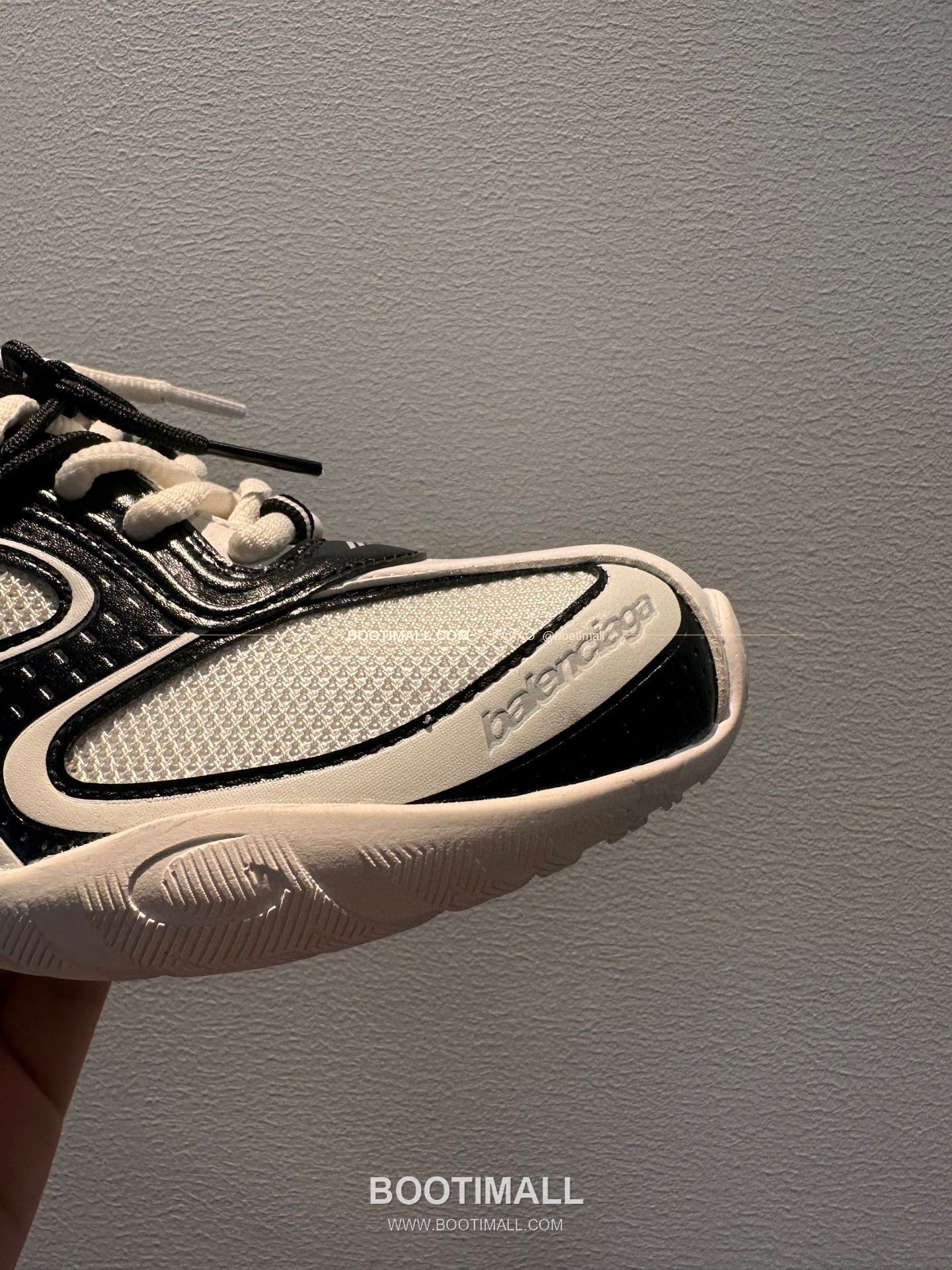 발렌시아가 Radar 2026SS 메쉬 카프스킨 로우탑 스니커즈 Balenciaga Radar 2026 SS Mesh Calfskin Low-Top Sneakers 2cm 6