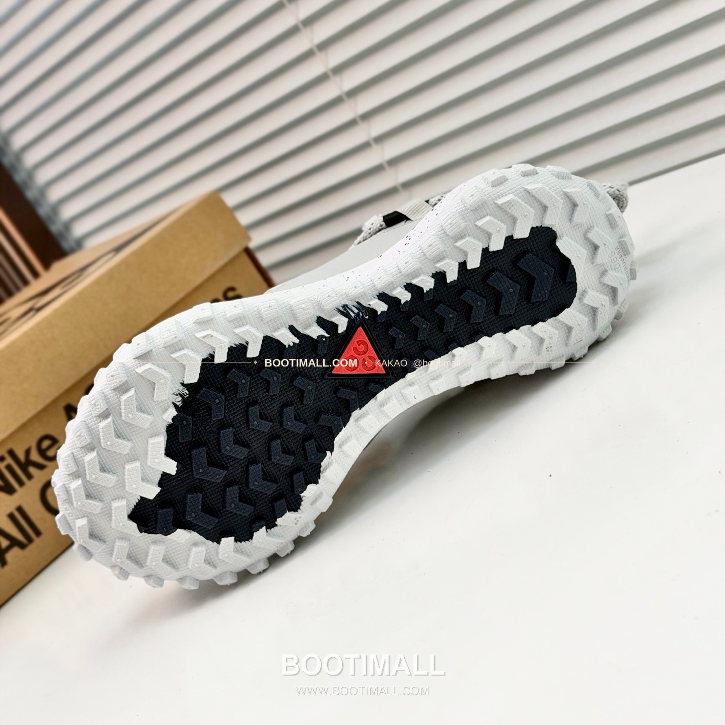 나이키 ACG 2026SS 메쉬 레더 믹스 컬러 블록 스니커즈 Nike ACG 2026 SS Mesh Leather Color Block Sneakers 9