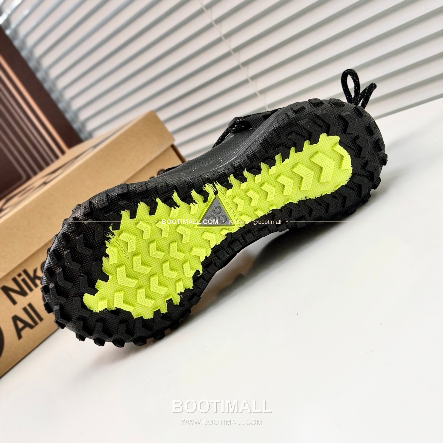 나이키 ACG 2026SS 메쉬 레더 믹스 컬러 블록 스니커즈 Nike ACG 2026 SS Mesh Leather Color Block Sneakers 9