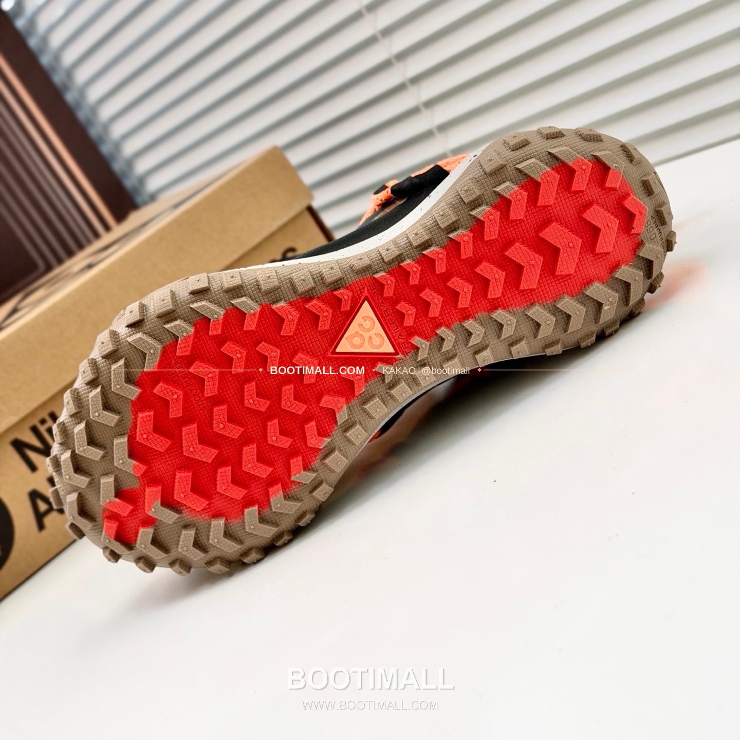 나이키 ACG 2026SS 메쉬 레더 믹스 컬러 블록 스니커즈 Nike ACG 2026 SS Mesh Leather Color Block Sneakers 9