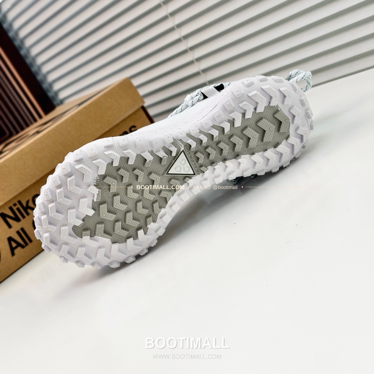 나이키 ACG 2026SS 메쉬 레더 믹스 컬러 블록 스니커즈 Nike ACG 2026 SS Mesh Leather Color Block Sneakers 9