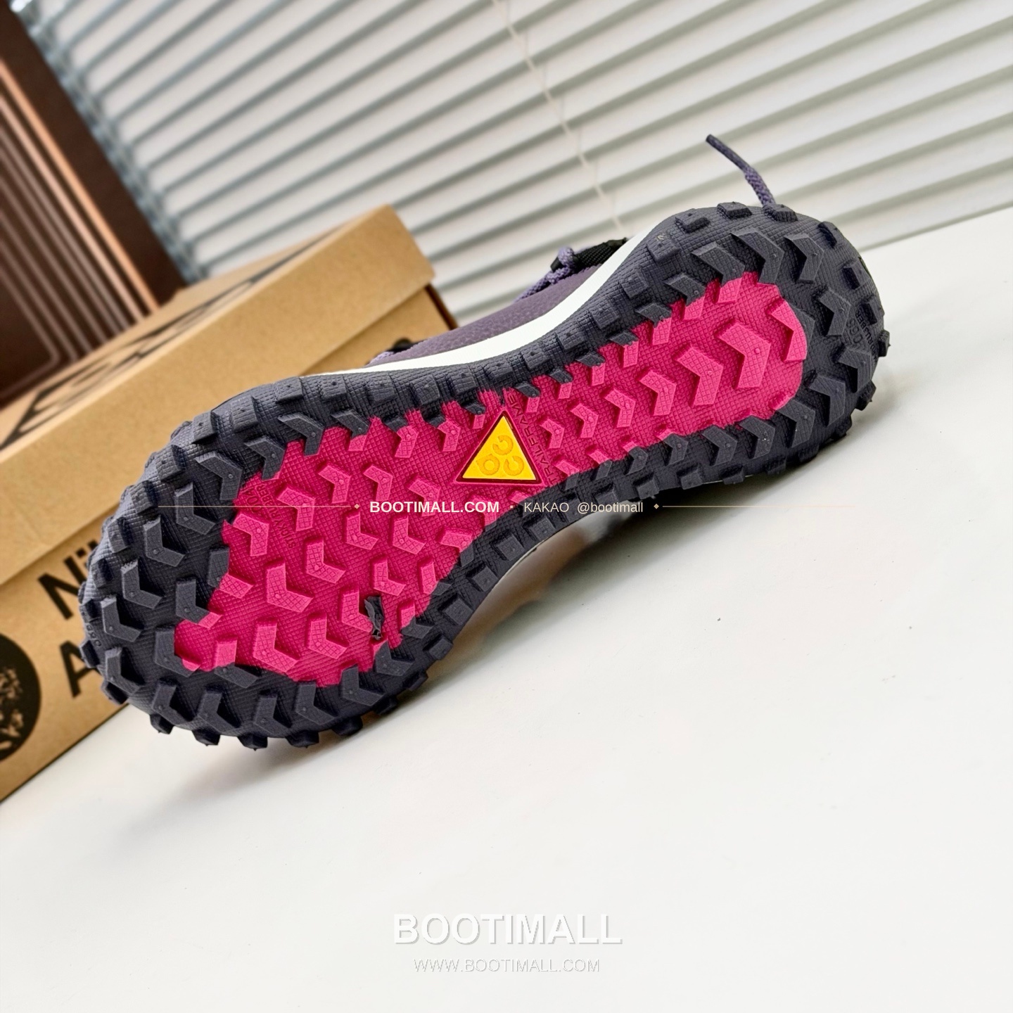 나이키 ACG 2026SS 메쉬 레더 믹스 컬러 블록 스니커즈 Nike ACG 2026 SS Mesh Leather Color Block Sneakers 9