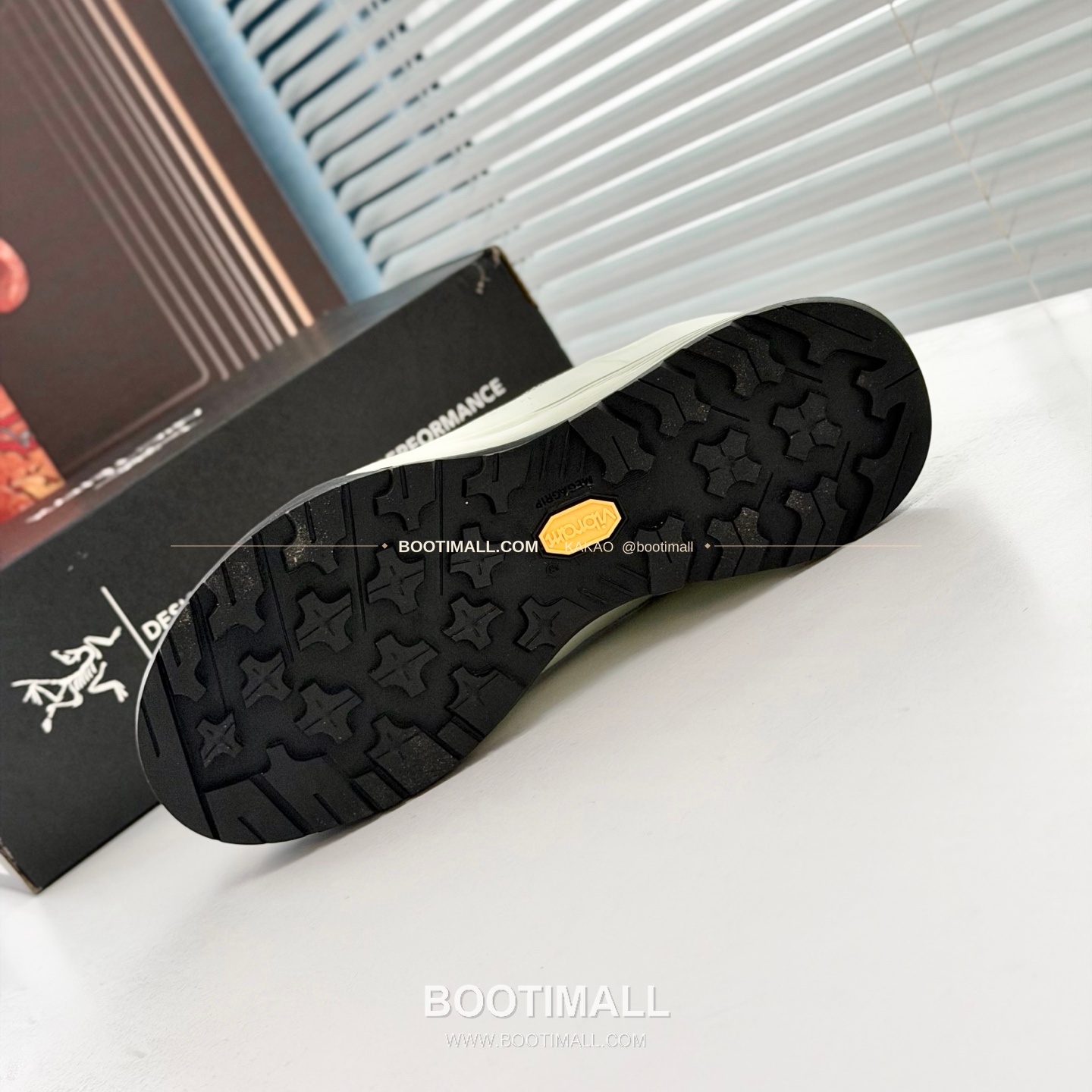 아크테릭스 2026SS 메쉬 레더 브라운 스니커즈 Arc'teryx 2026 SS Mesh Leather Brown Sneakers 9