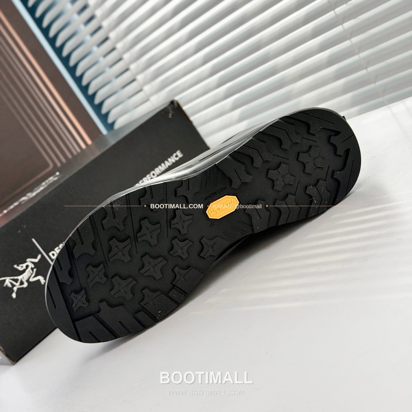 아크테릭스 2026SS 메쉬 레더 브라운 스니커즈 Arc'teryx 2026 SS Mesh Leather Brown Sneakers 9