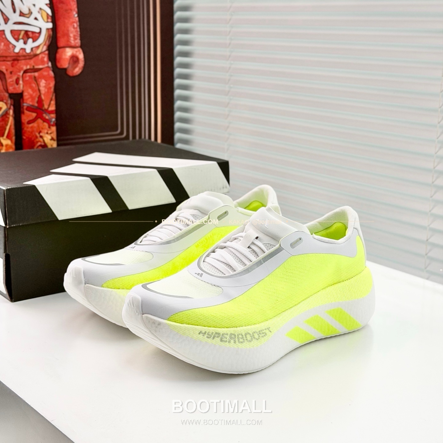 아디다스 2026SS 메쉬 니트 부스트 쿠셔닝 화이트 그린 스니커즈 Adidas 2026 SS Mesh Knit Boost Cushioning White Green Sneakers 2