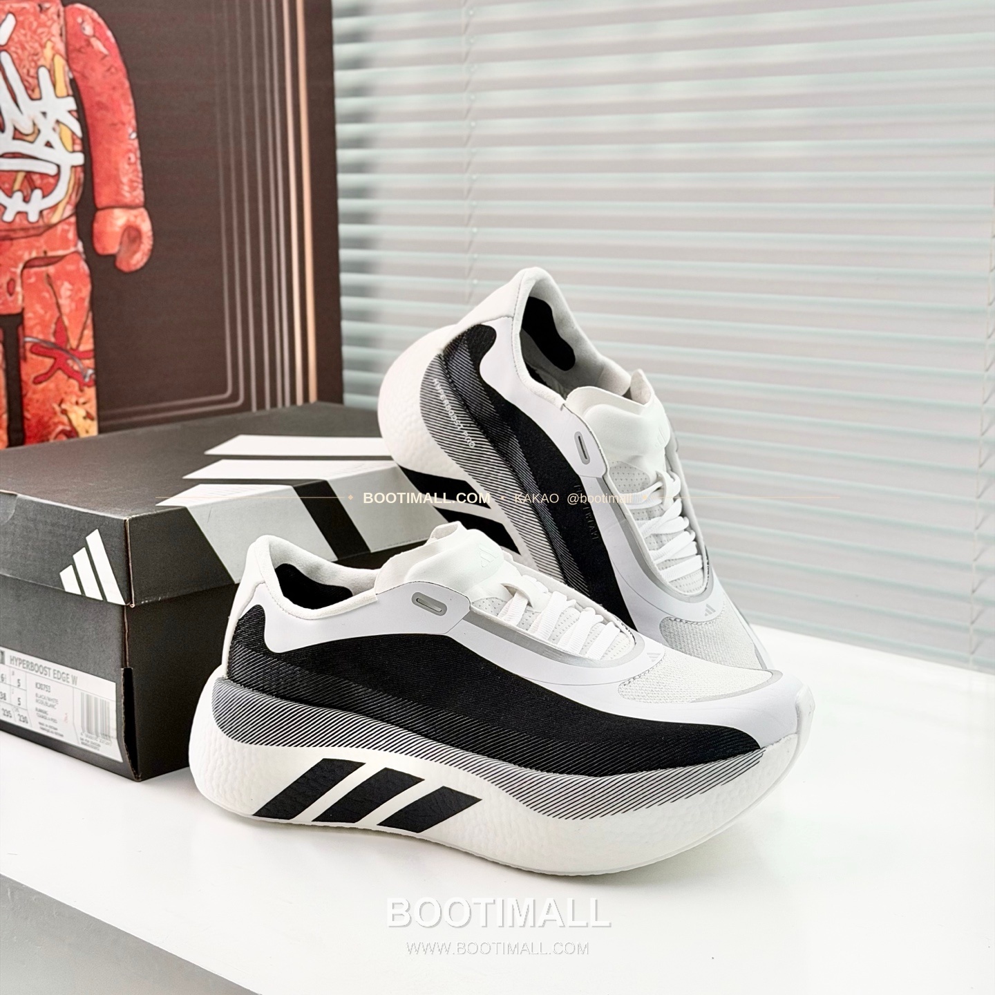 아디다스 2026SS 메쉬 니트 부스트 쿠셔닝 화이트 그린 스니커즈 Adidas 2026 SS Mesh Knit Boost Cushioning White Green Sneakers 4