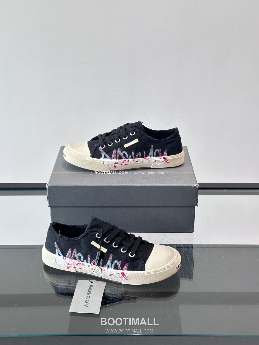 발렌시아가 2026SS 캔버스 그래피티 로고 로우탑 블랙 스니커즈 Balenciaga 2026 SS Canvas Graffiti Logo Low Top Black Sneakers 4