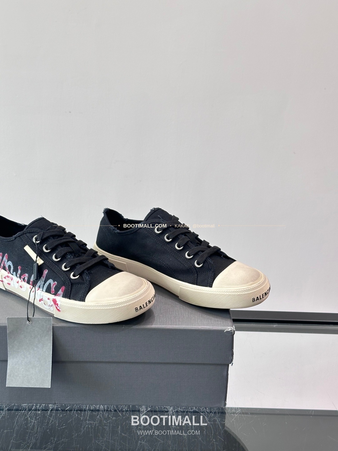 발렌시아가 2026SS 캔버스 그래피티 로고 로우탑 블랙 스니커즈 Balenciaga 2026 SS Canvas Graffiti Logo Low Top Black Sneakers 7