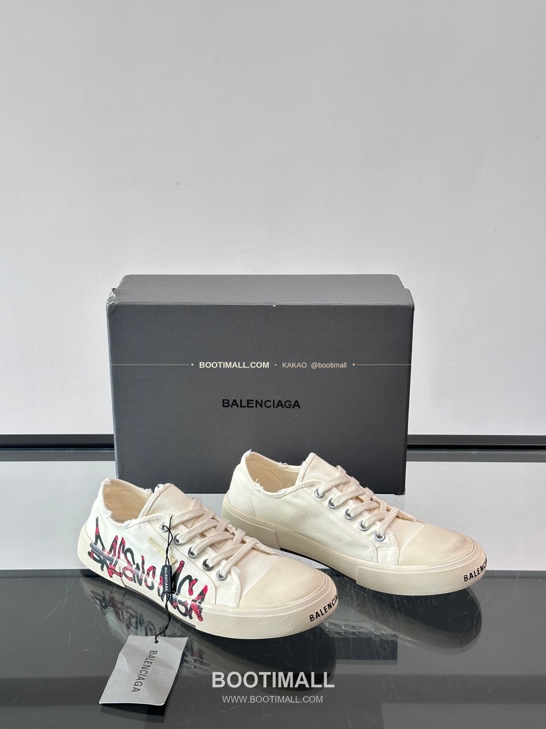 발렌시아가 2026SS 캔버스 그래피티 로고 로우탑 블랙 스니커즈 Balenciaga 2026 SS Canvas Graffiti Logo Low Top Black Sneakers 5