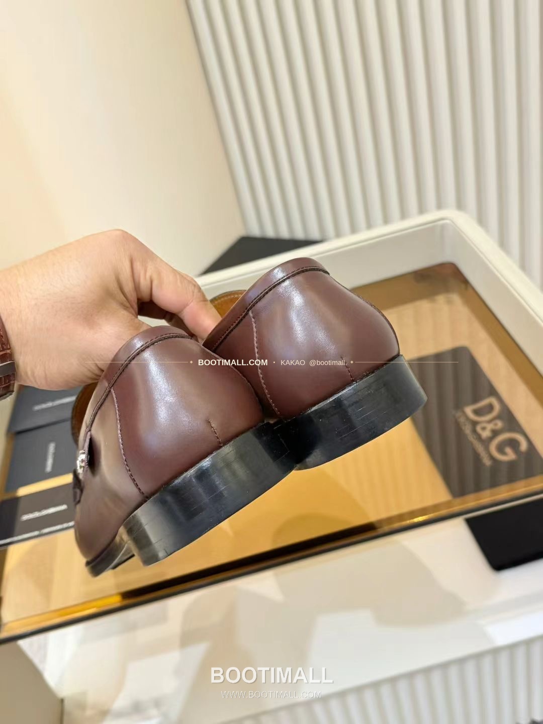 돌체앤가바나 2026SS 송아지가죽 버클 디테일 블랙 로퍼 Dolce & Gabbana 2026 SS Calfskin Buckle Detail Black Loafers 8