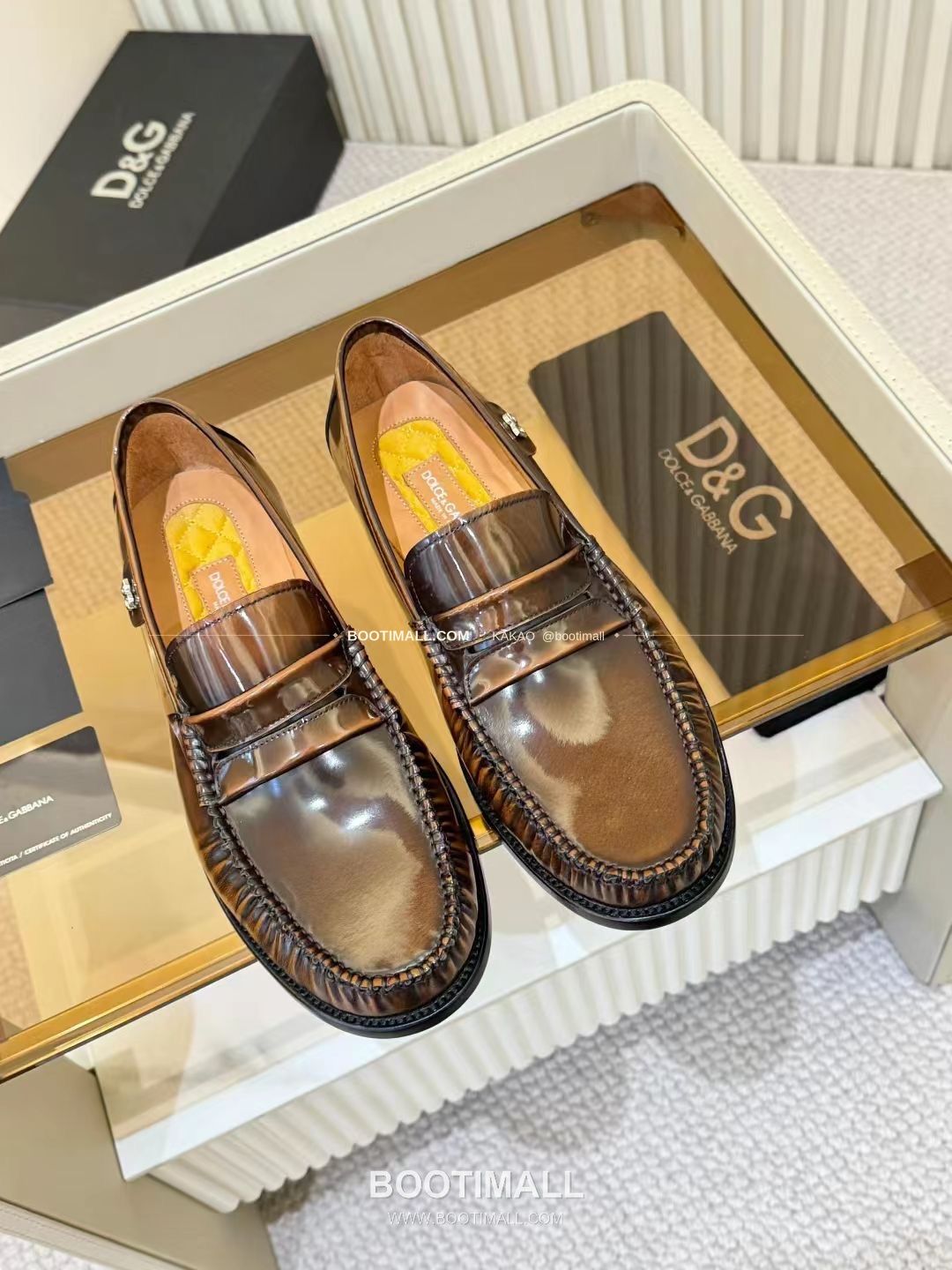 돌체앤가바나 2026SS 송아지가죽 버클 디테일 블랙 로퍼 Dolce & Gabbana 2026 SS Calfskin Buckle Detail Black Loafers 5