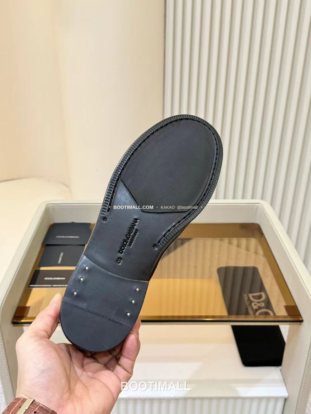 돌체앤가바나 2026SS 송아지가죽 버클 디테일 블랙 로퍼 Dolce & Gabbana 2026 SS Calfskin Buckle Detail Black Loafers 9