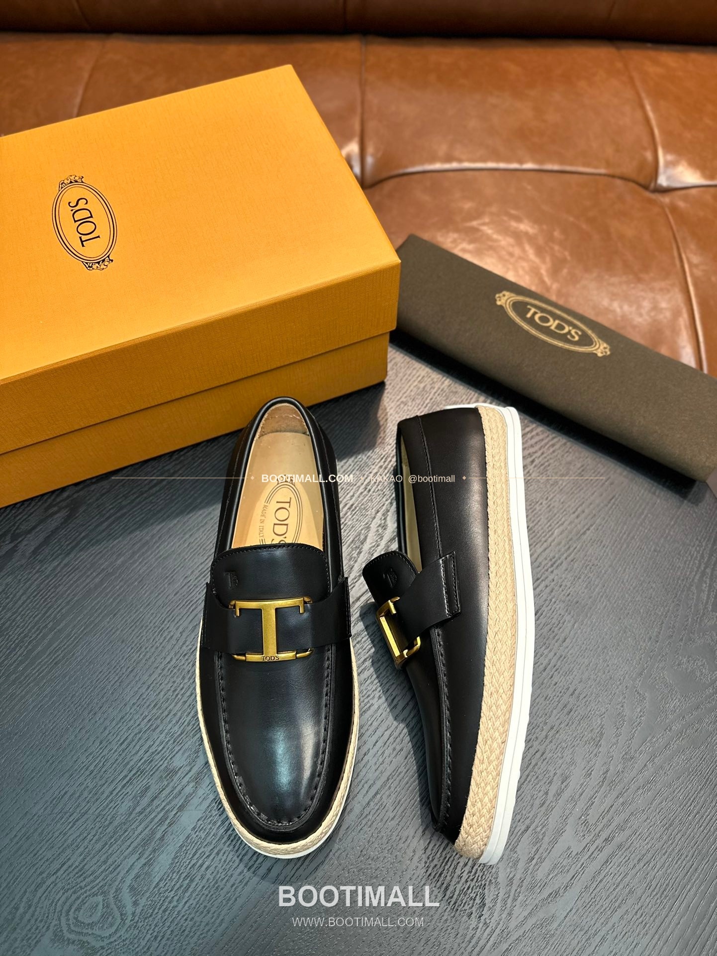 토즈 2026SS 스웨이드 로고 프린트 라피아 트림 브라운 로퍼 Tod's 2026 SS Suede Logo Print Raffia Trim Brown Loafers 2