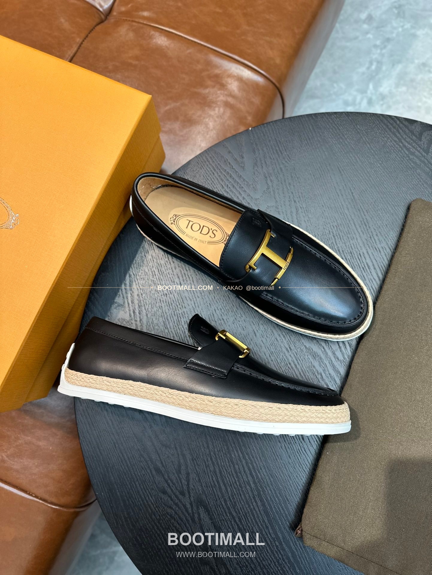 토즈 2026SS 스웨이드 로고 프린트 라피아 트림 브라운 로퍼 Tod's 2026 SS Suede Logo Print Raffia Trim Brown Loafers 4