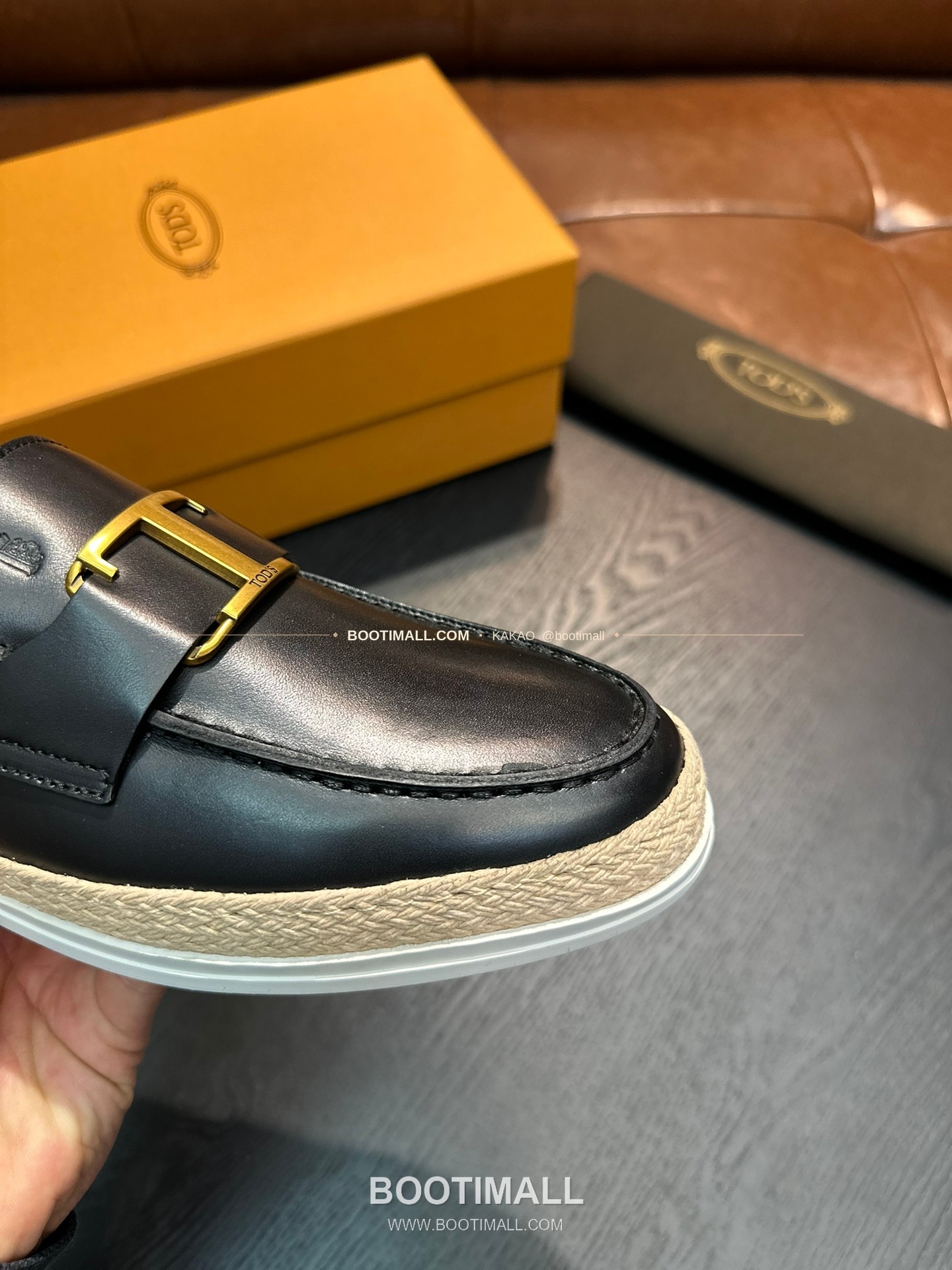 토즈 2026SS 스웨이드 로고 프린트 라피아 트림 브라운 로퍼 Tod's 2026 SS Suede Logo Print Raffia Trim Brown Loafers 7