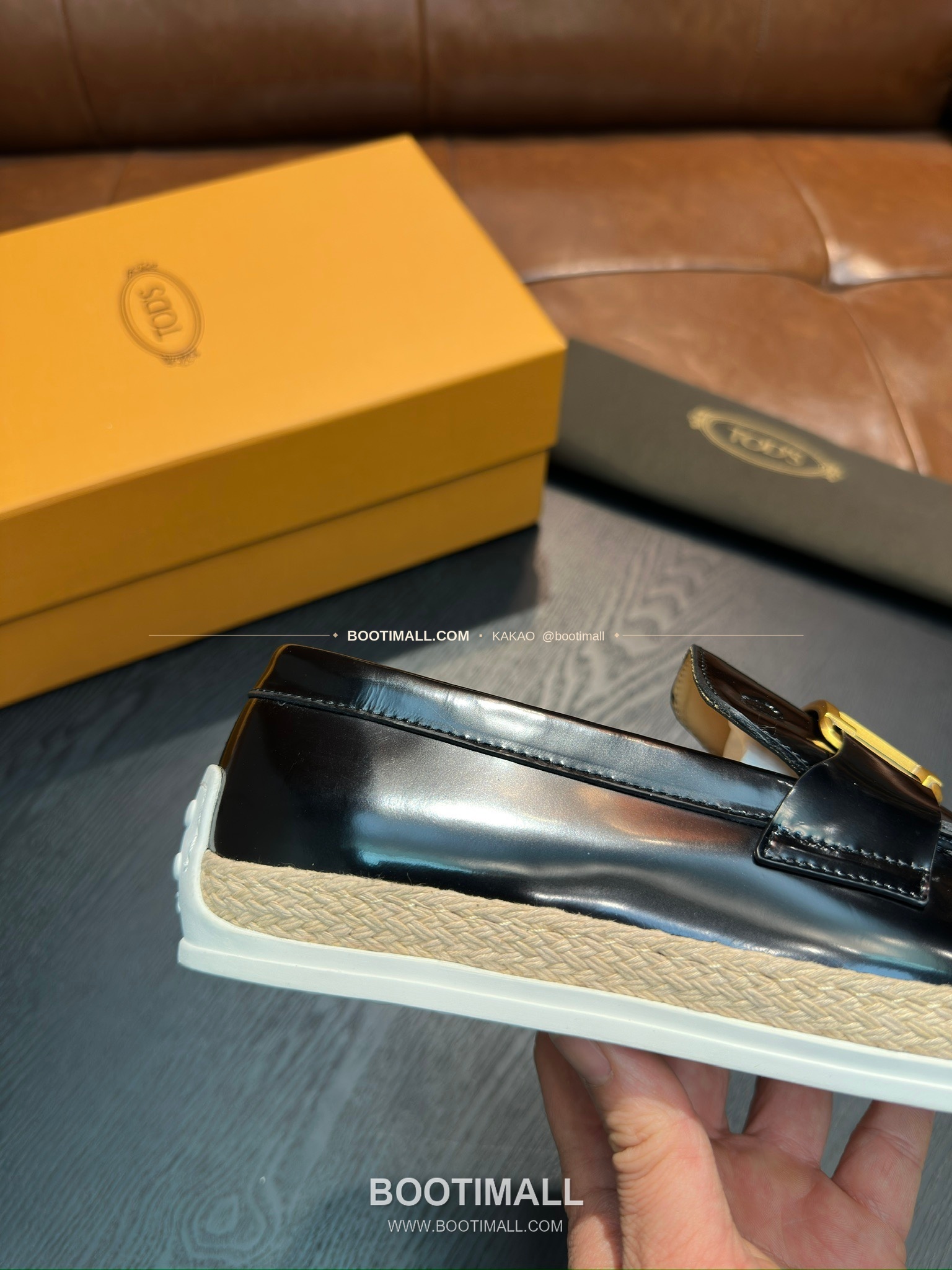 토즈 2026SS 스웨이드 로고 프린트 라피아 트림 브라운 로퍼 Tod's 2026 SS Suede Logo Print Raffia Trim Brown Loafers 6