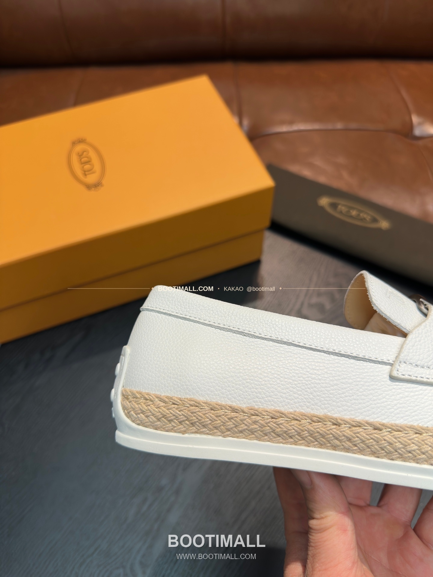 토즈 2026SS 스웨이드 로고 프린트 라피아 트림 브라운 로퍼 Tod's 2026 SS Suede Logo Print Raffia Trim Brown Loafers 6