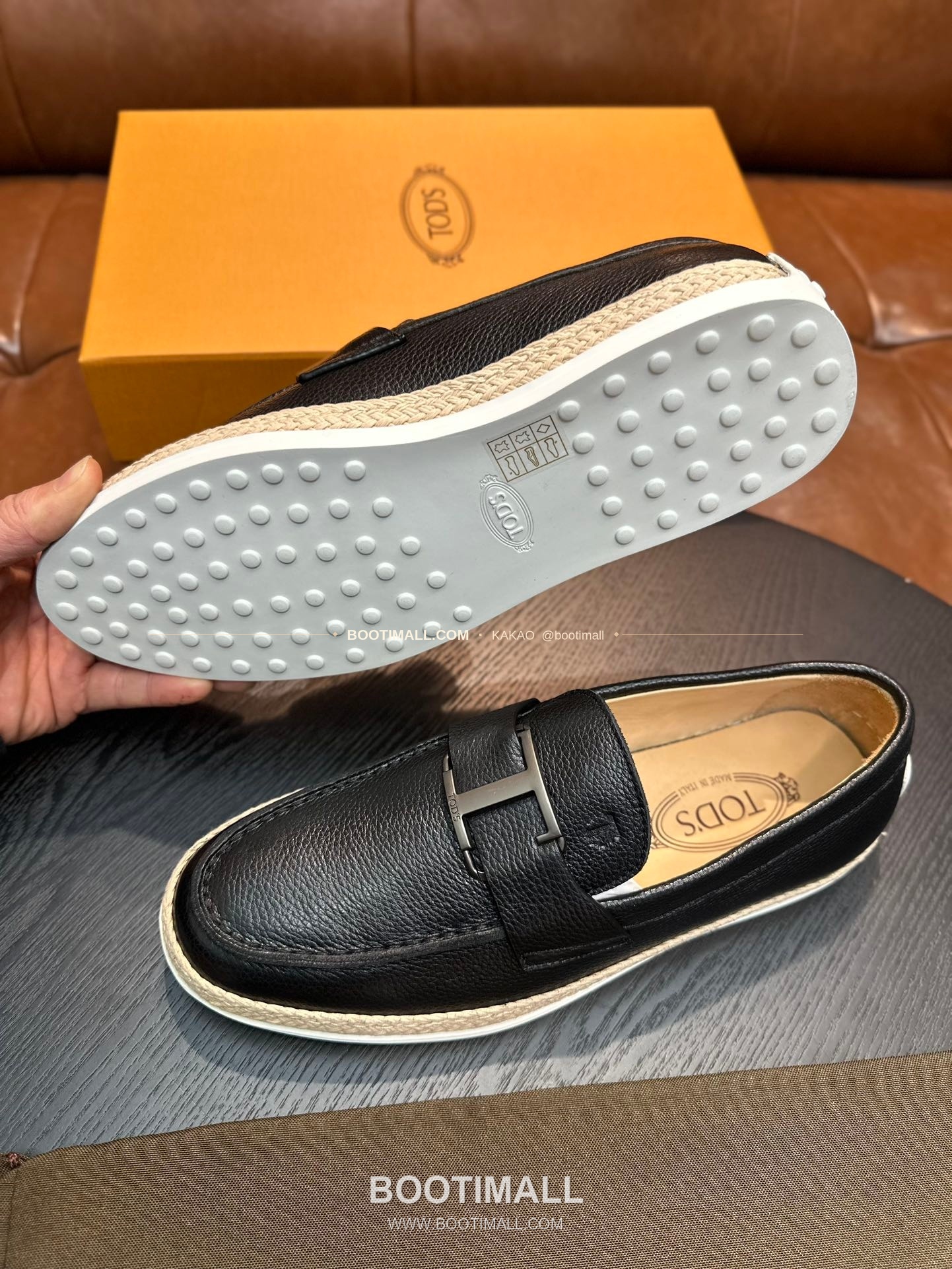 토즈 2026SS 스웨이드 로고 프린트 라피아 트림 브라운 로퍼 Tod's 2026 SS Suede Logo Print Raffia Trim Brown Loafers 5