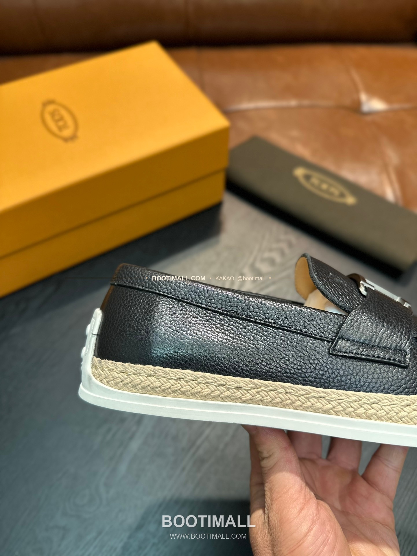 토즈 2026SS 스웨이드 로고 프린트 라피아 트림 브라운 로퍼 Tod's 2026 SS Suede Logo Print Raffia Trim Brown Loafers 6