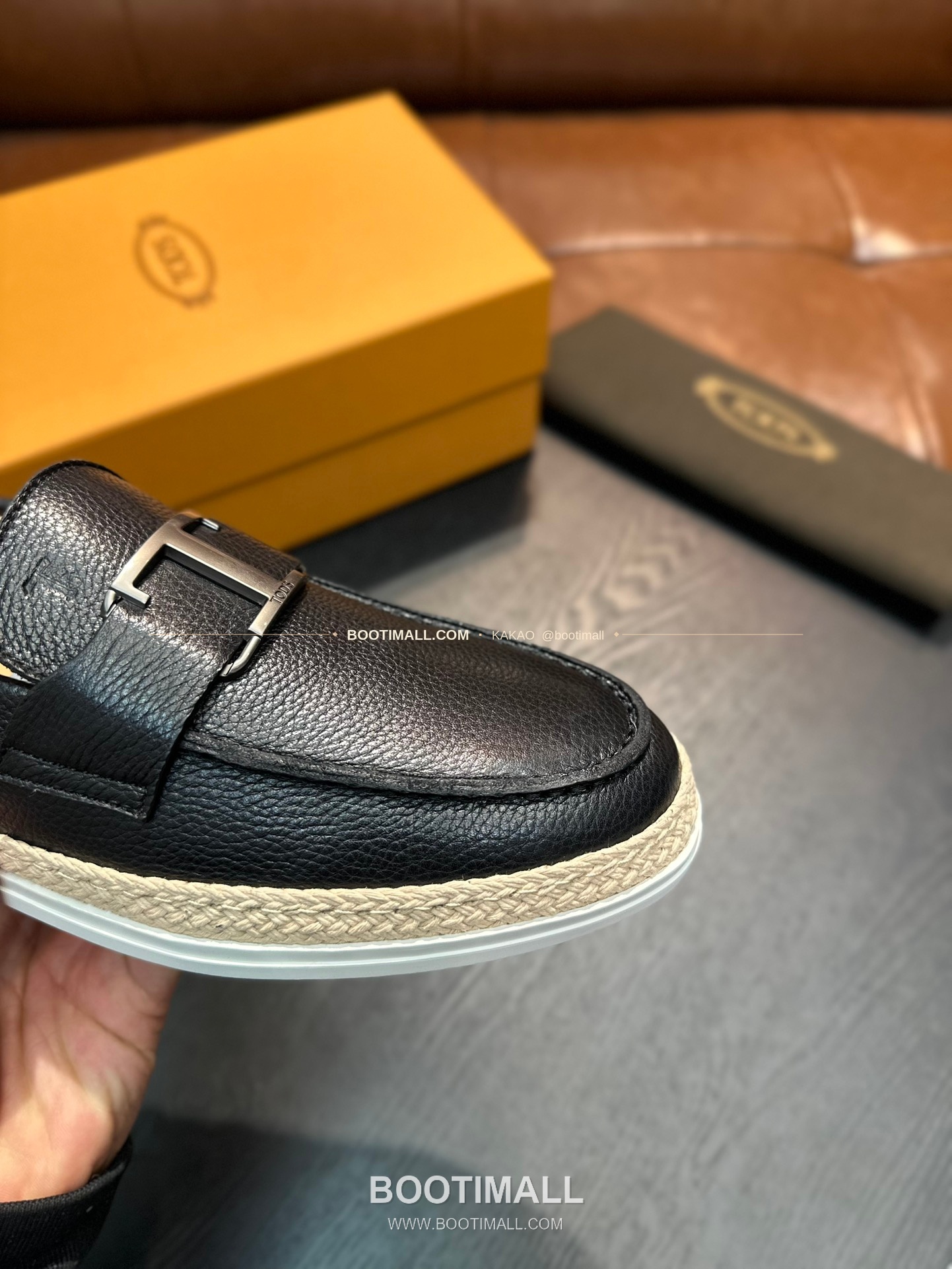 토즈 2026SS 스웨이드 로고 프린트 라피아 트림 브라운 로퍼 Tod's 2026 SS Suede Logo Print Raffia Trim Brown Loafers 7