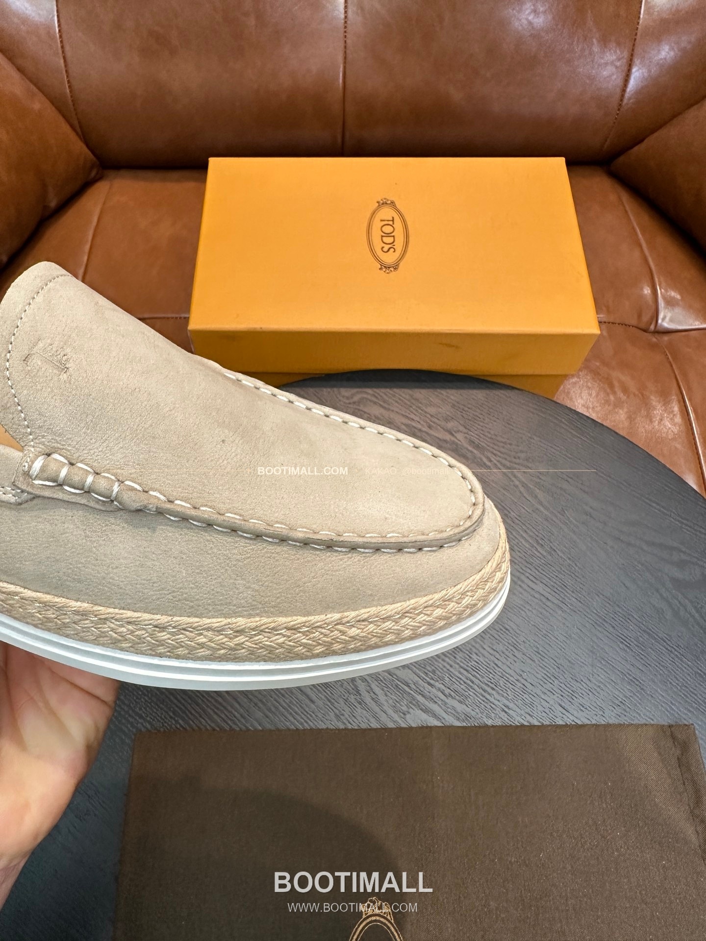 토즈 2026SS 스웨이드 로고 프린트 라피아 트림 브라운 로퍼 Tod's 2026 SS Suede Logo Print Raffia Trim Brown Loafers 7