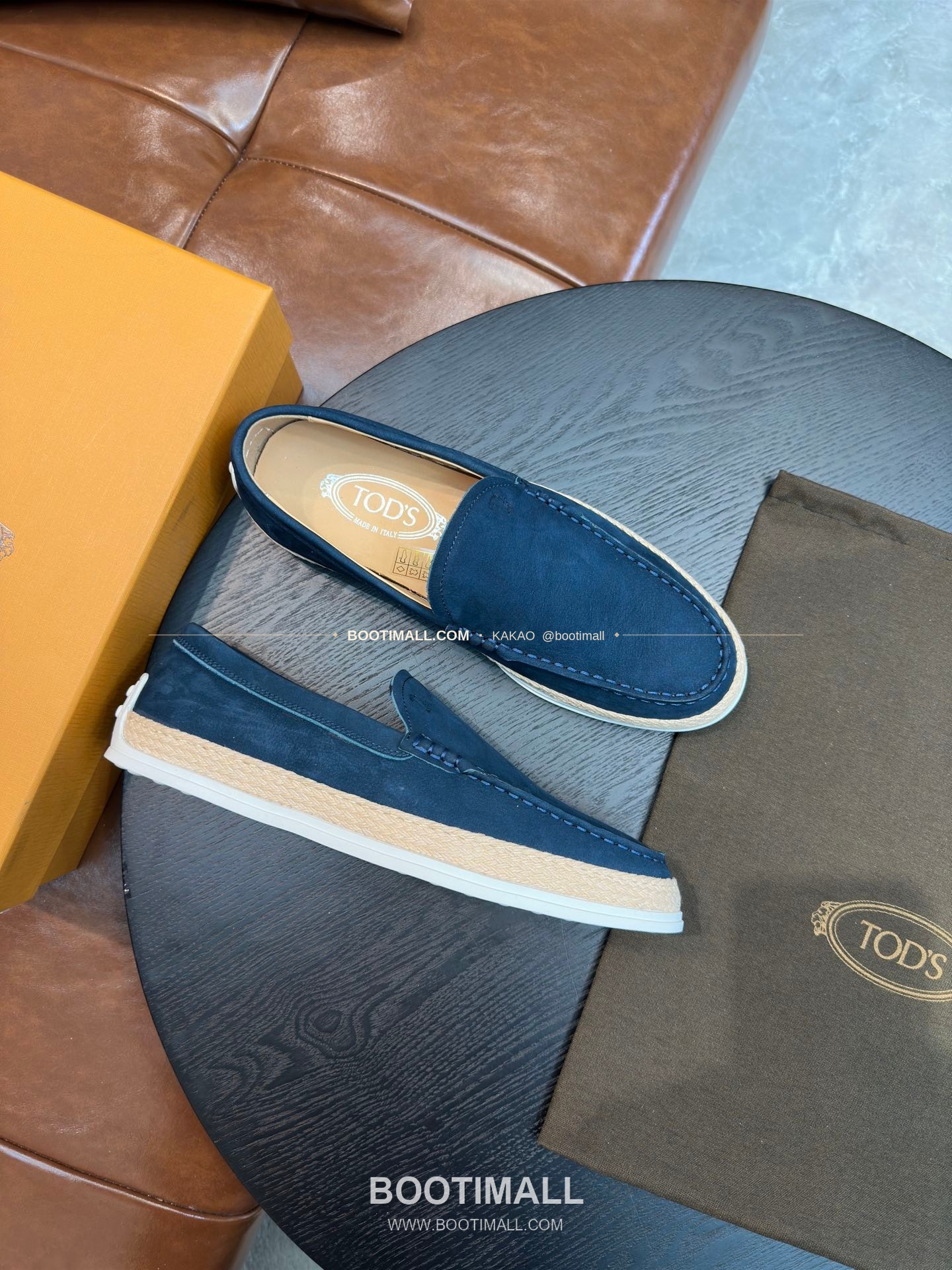 토즈 2026SS 스웨이드 로고 프린트 라피아 트림 브라운 로퍼 Tod's 2026 SS Suede Logo Print Raffia Trim Brown Loafers 5