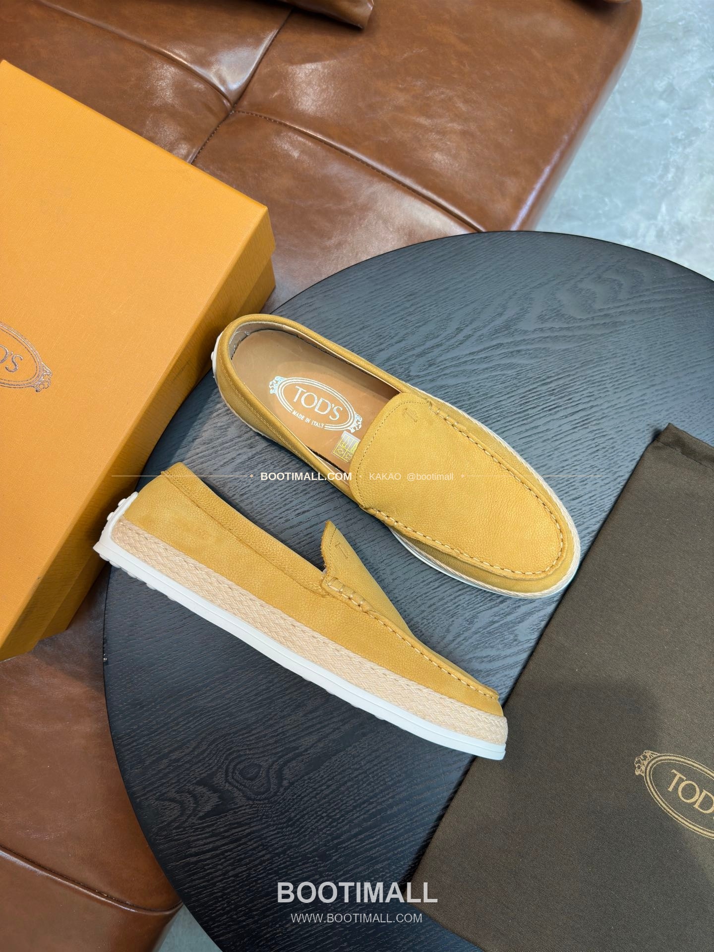 토즈 2026SS 스웨이드 로고 프린트 라피아 트림 브라운 로퍼 Tod's 2026 SS Suede Logo Print Raffia Trim Brown Loafers 5