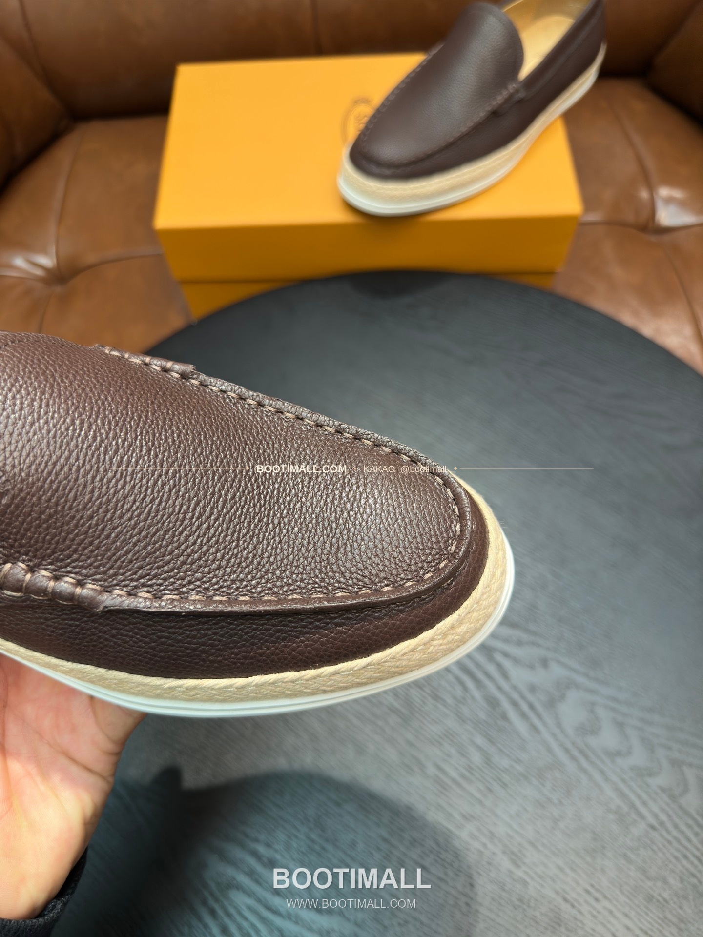 토즈 2026SS 스웨이드 로고 프린트 라피아 트림 브라운 로퍼 Tod's 2026 SS Suede Logo Print Raffia Trim Brown Loafers 7