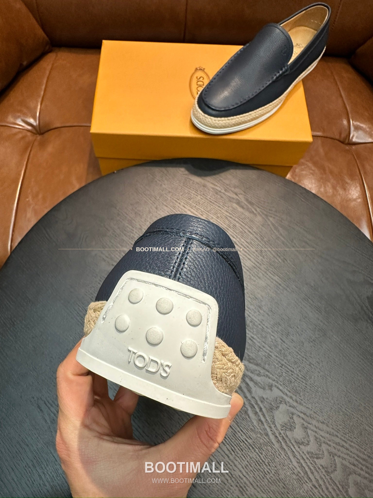 토즈 2026SS 스웨이드 로고 프린트 라피아 트림 브라운 로퍼 Tod's 2026 SS Suede Logo Print Raffia Trim Brown Loafers 6