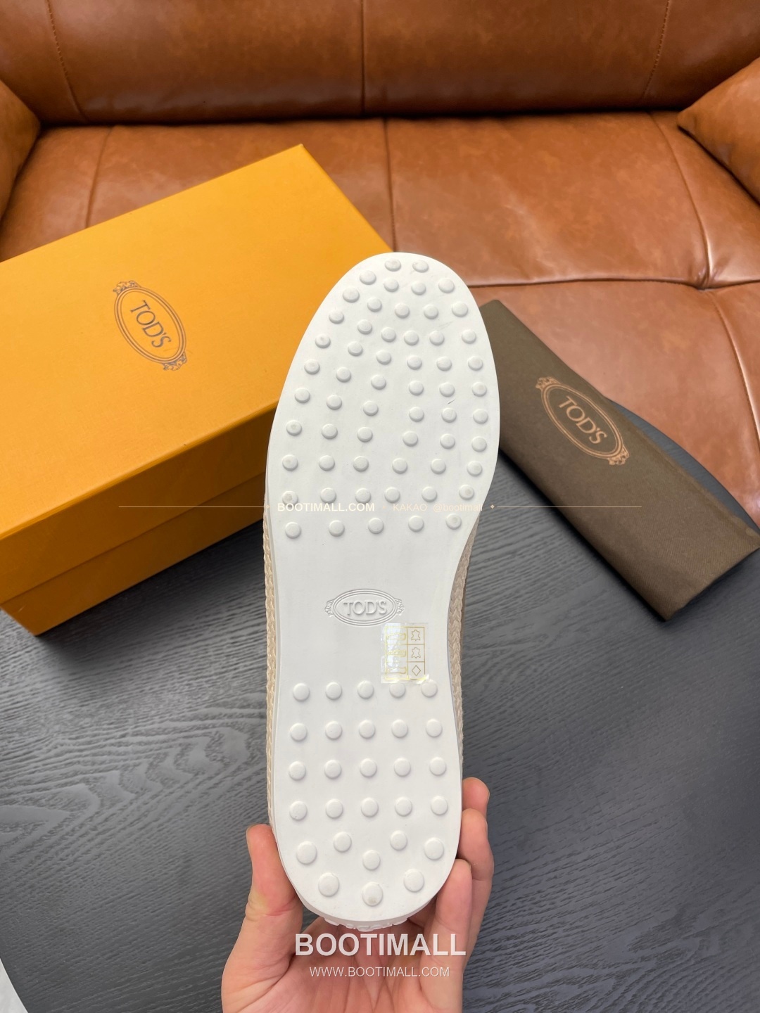 토즈 2026SS 스웨이드 로고 프린트 라피아 트림 브라운 로퍼 Tod's 2026 SS Suede Logo Print Raffia Trim Brown Loafers 8