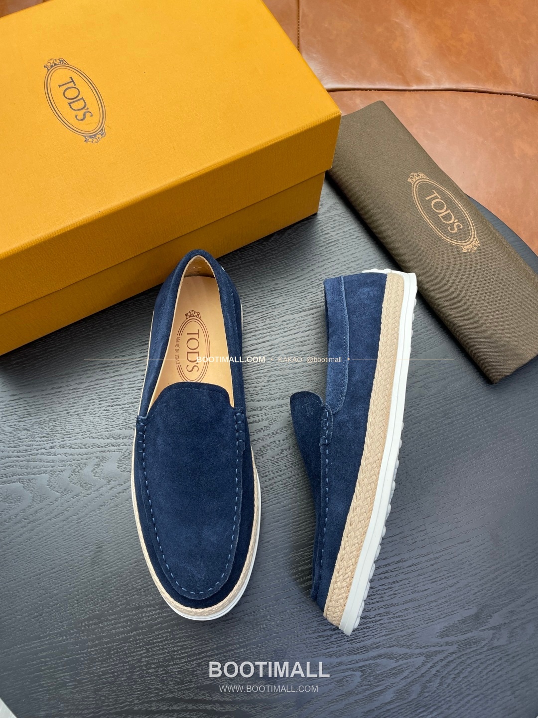 토즈 2026SS 스웨이드 로고 프린트 라피아 트림 브라운 로퍼 Tod's 2026 SS Suede Logo Print Raffia Trim Brown Loafers 2