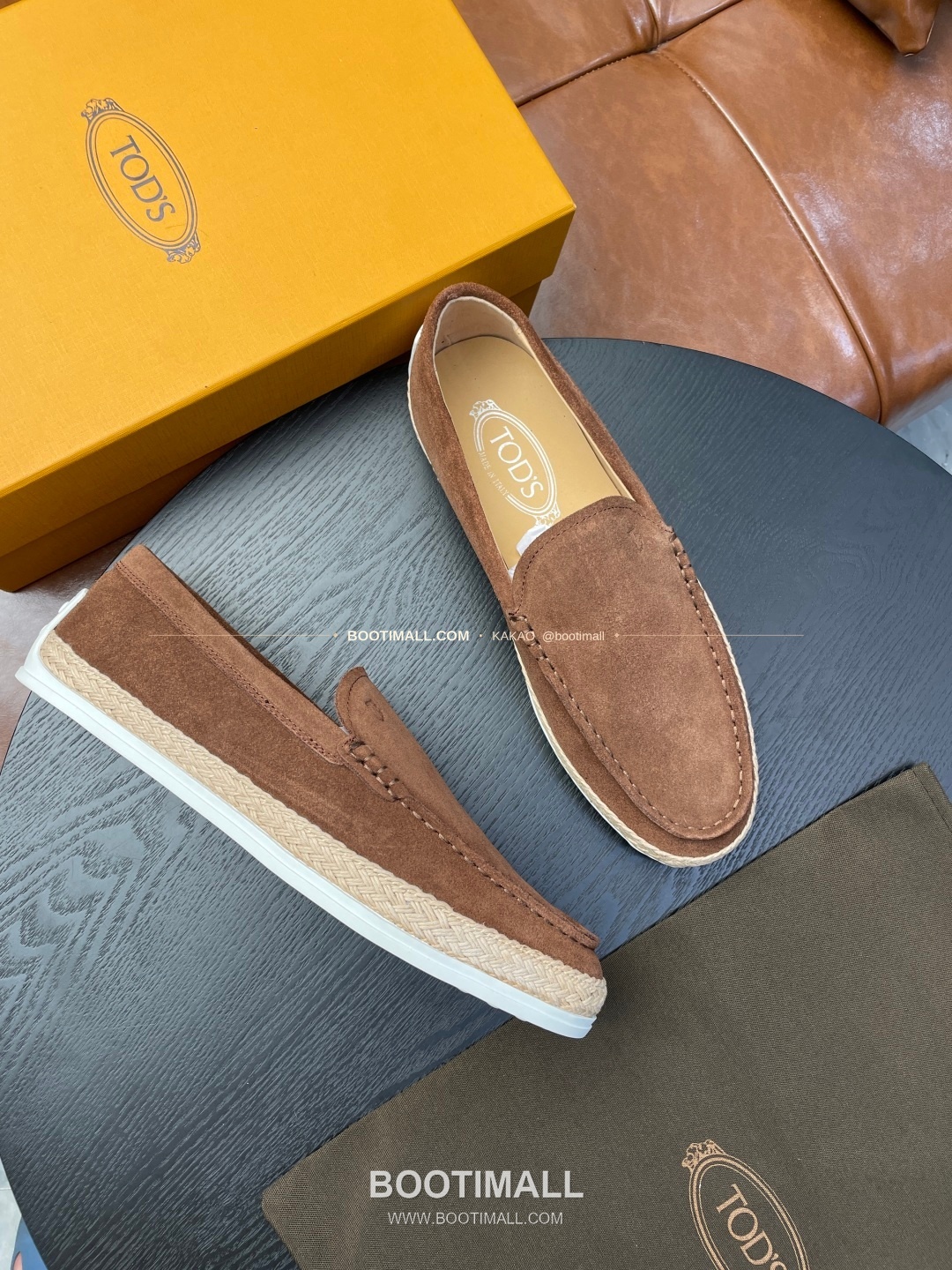 토즈 2026SS 스웨이드 로고 프린트 라피아 트림 브라운 로퍼 Tod's 2026 SS Suede Logo Print Raffia Trim Brown Loafers 5