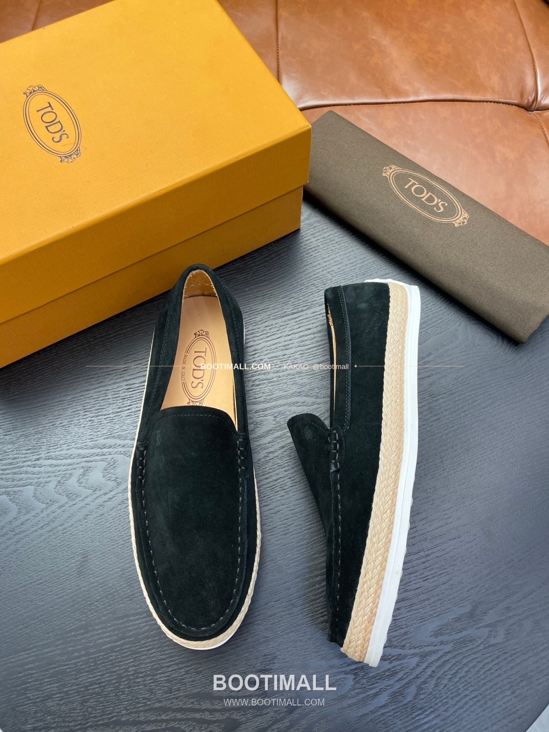 토즈 2026SS 스웨이드 로고 프린트 라피아 트림 브라운 로퍼 Tod's 2026 SS Suede Logo Print Raffia Trim Brown Loafers 2