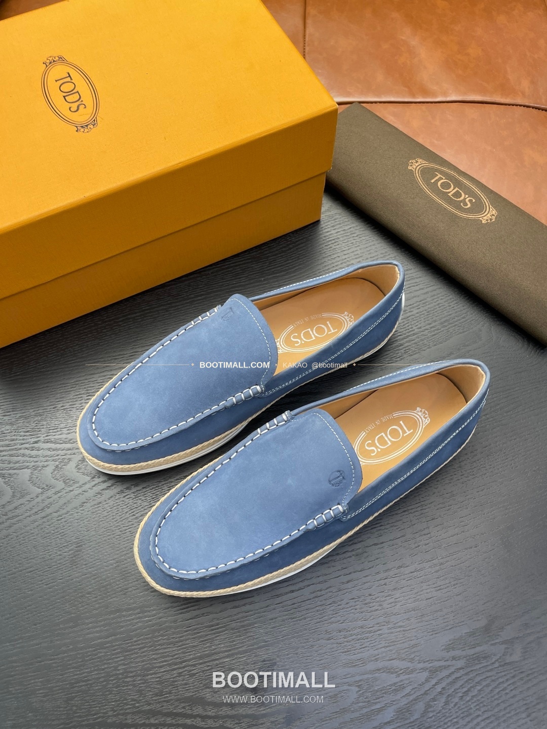 토즈 2026SS 스웨이드 로고 프린트 라피아 트림 브라운 로퍼 Tod's 2026 SS Suede Logo Print Raffia Trim Brown Loafers 3