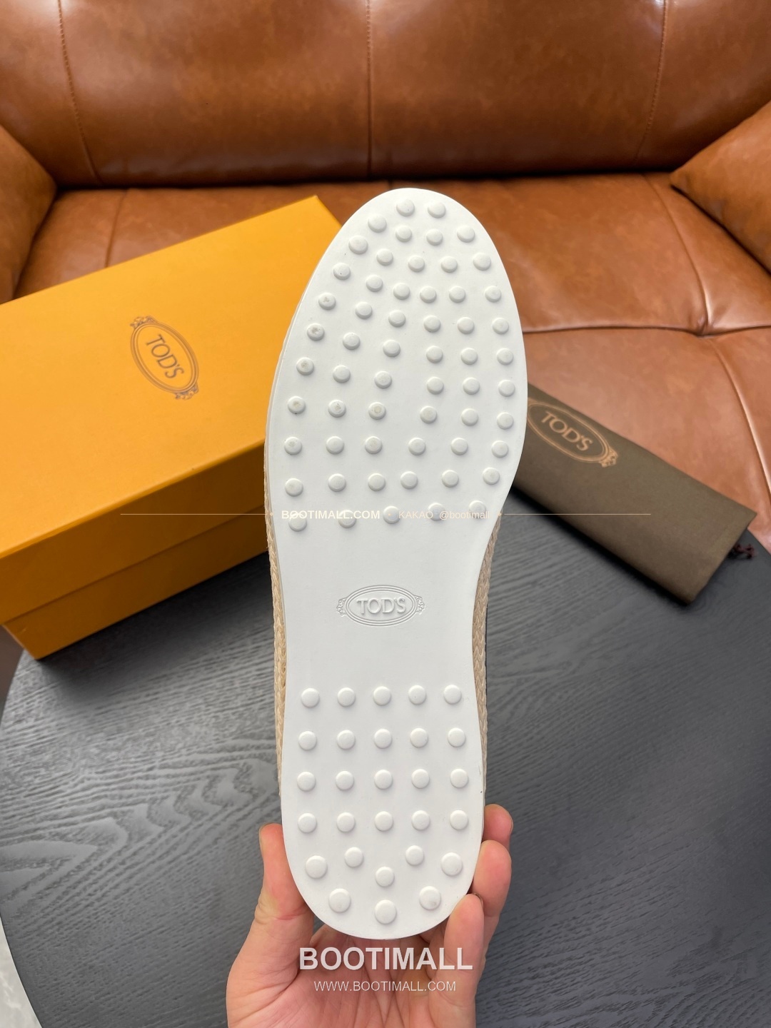 토즈 2026SS 스웨이드 로고 프린트 라피아 트림 브라운 로퍼 Tod's 2026 SS Suede Logo Print Raffia Trim Brown Loafers 8