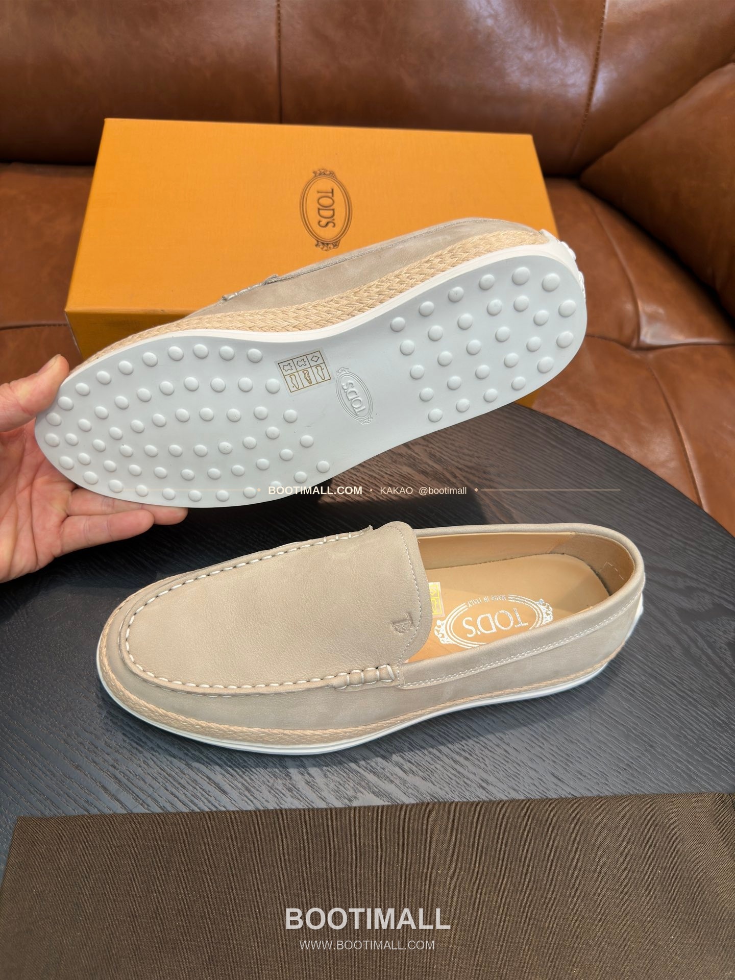 토즈 2026SS 스웨이드 로고 프린트 라피아 트림 브라운 로퍼 Tod's 2026 SS Suede Logo Print Raffia Trim Brown Loafers 8