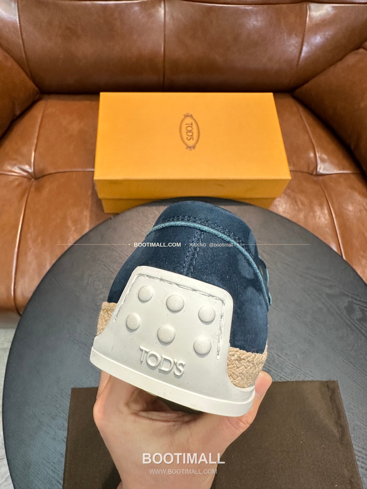 토즈 2026SS 스웨이드 로고 프린트 라피아 트림 브라운 로퍼 Tod's 2026 SS Suede Logo Print Raffia Trim Brown Loafers 8