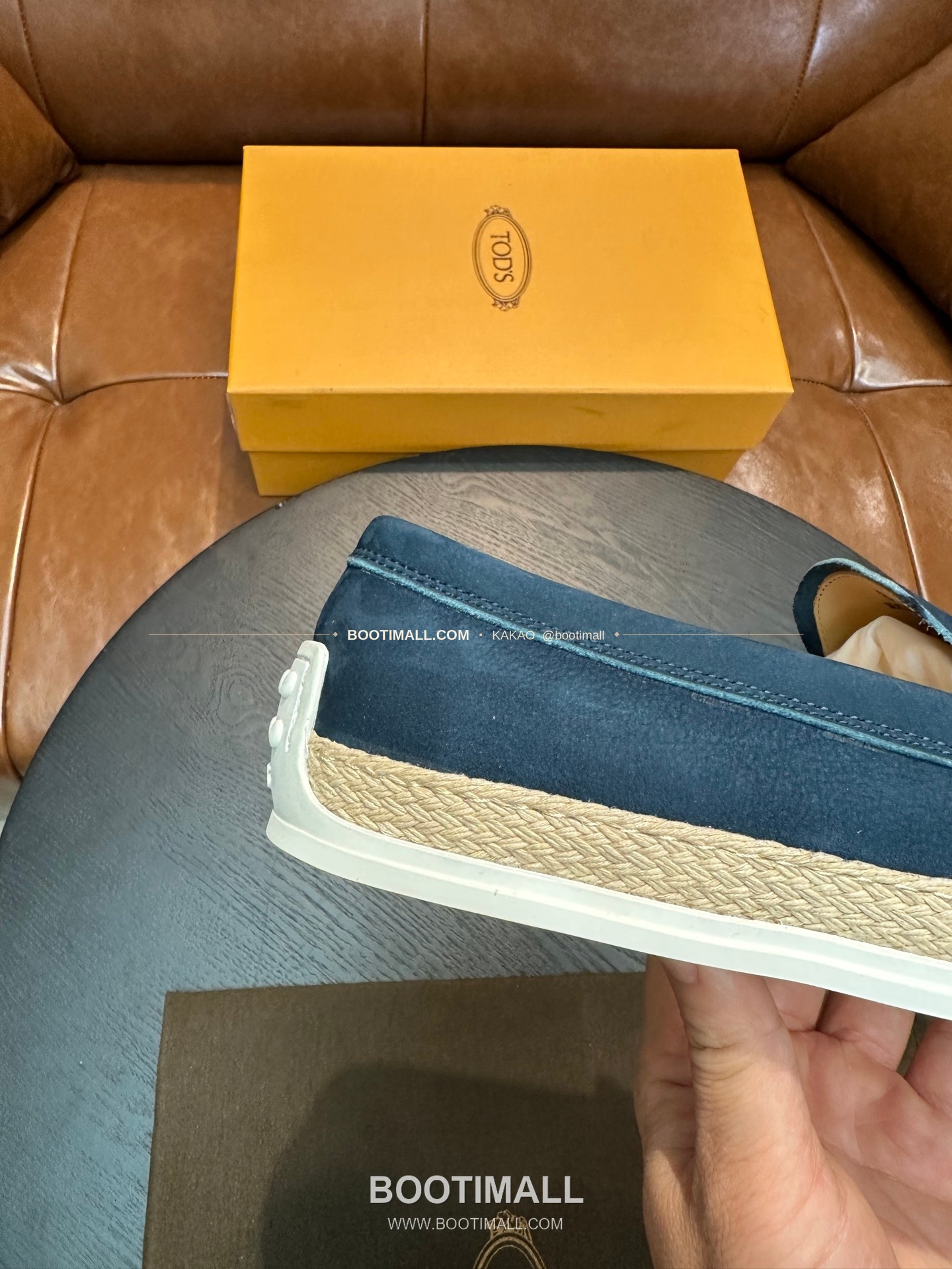 토즈 2026SS 스웨이드 로고 프린트 라피아 트림 브라운 로퍼 Tod's 2026 SS Suede Logo Print Raffia Trim Brown Loafers 9