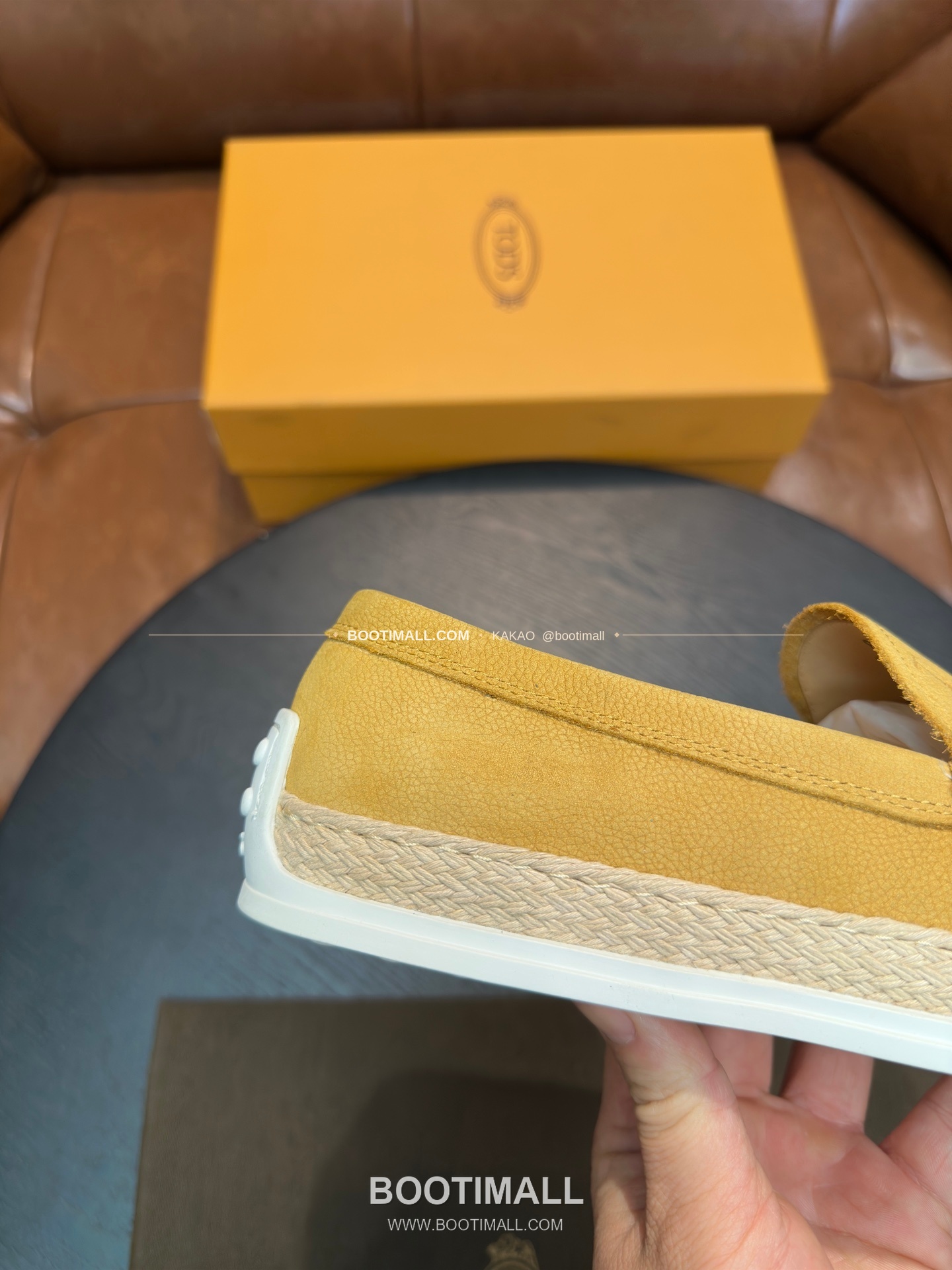 토즈 2026SS 스웨이드 로고 프린트 라피아 트림 브라운 로퍼 Tod's 2026 SS Suede Logo Print Raffia Trim Brown Loafers 9