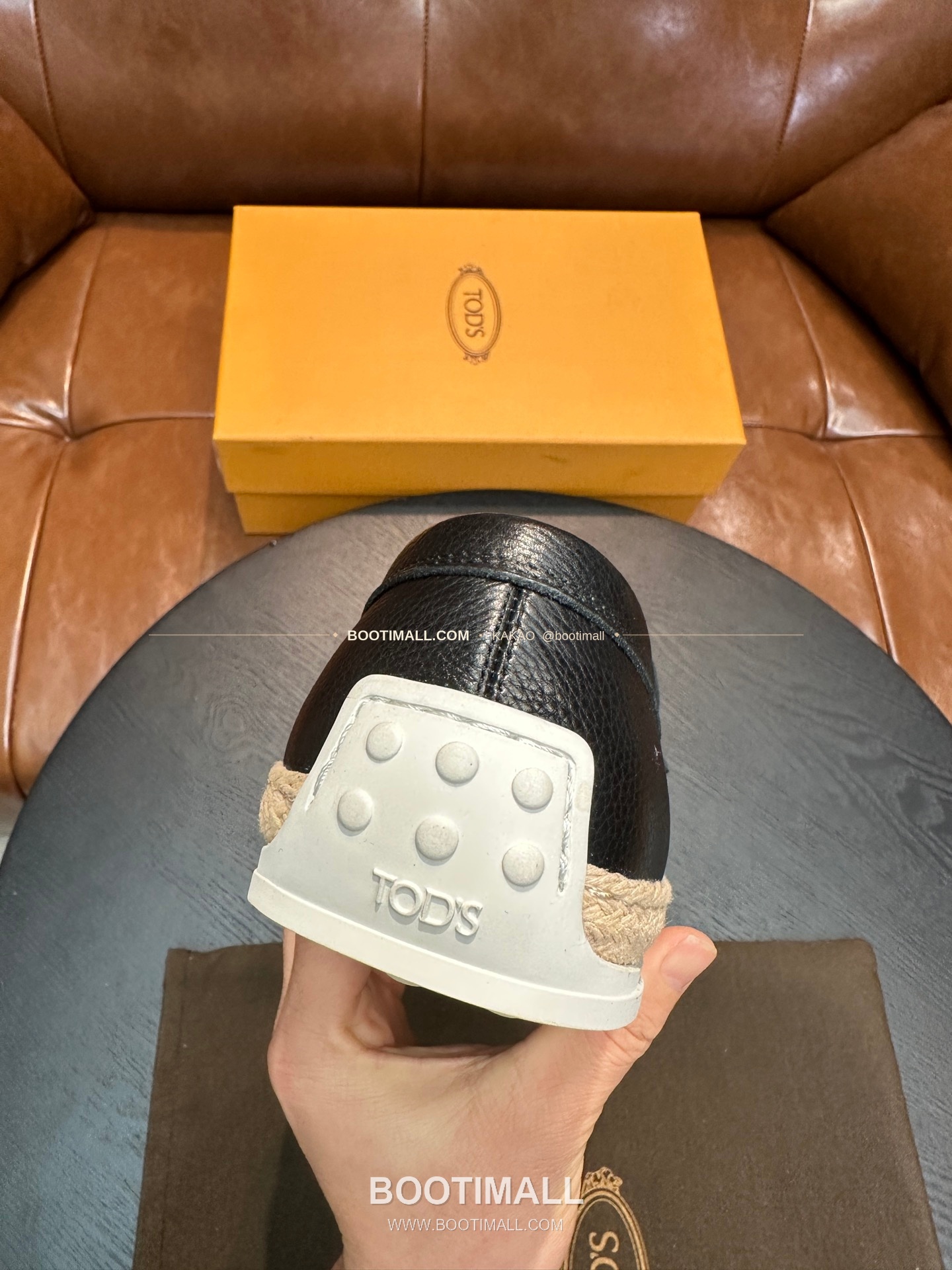 토즈 2026SS 스웨이드 로고 프린트 라피아 트림 브라운 로퍼 Tod's 2026 SS Suede Logo Print Raffia Trim Brown Loafers 8