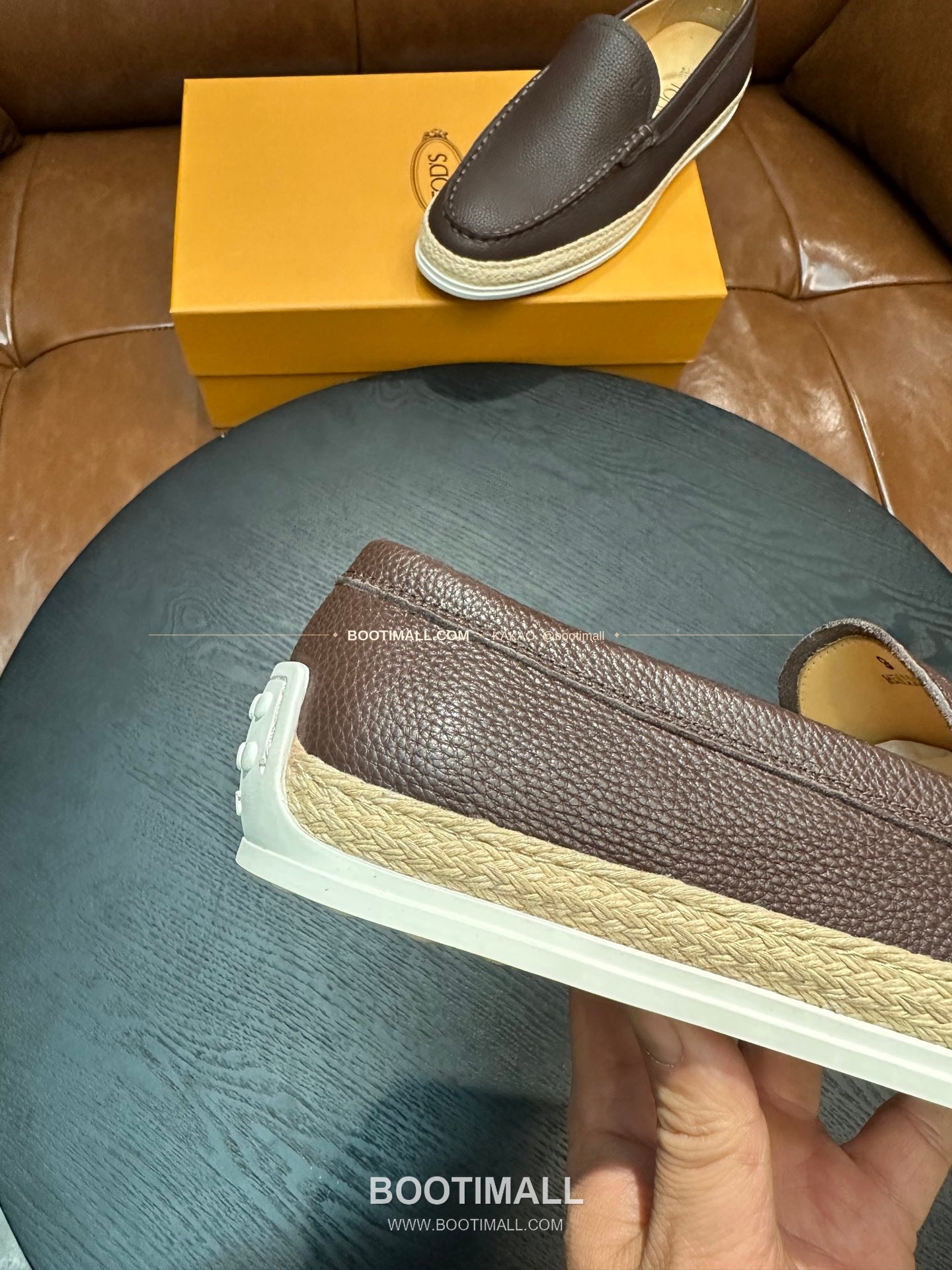 토즈 2026SS 스웨이드 로고 프린트 라피아 트림 브라운 로퍼 Tod's 2026 SS Suede Logo Print Raffia Trim Brown Loafers 8